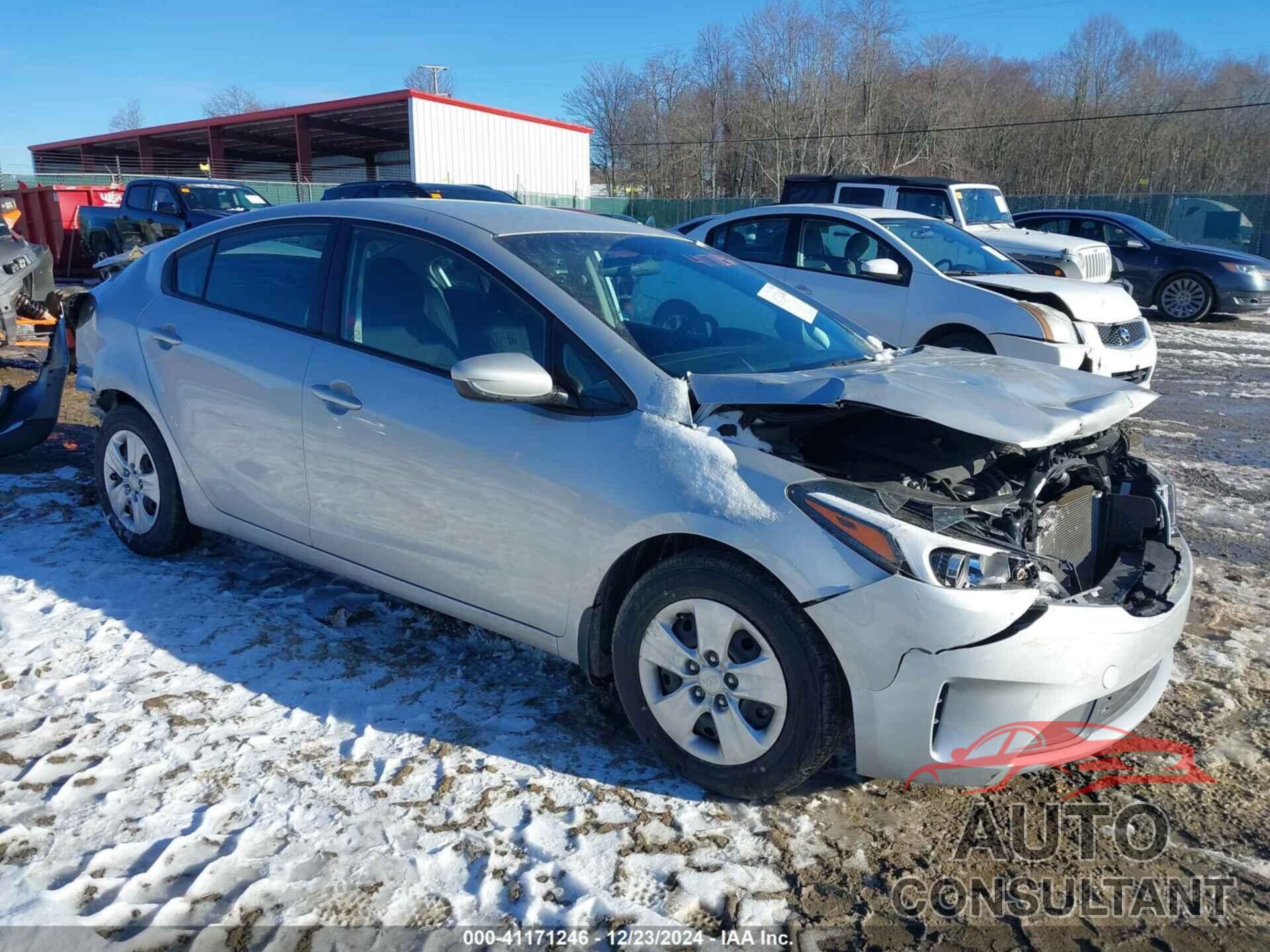 KIA FORTE 2017 - 3KPFK4A70HE098263