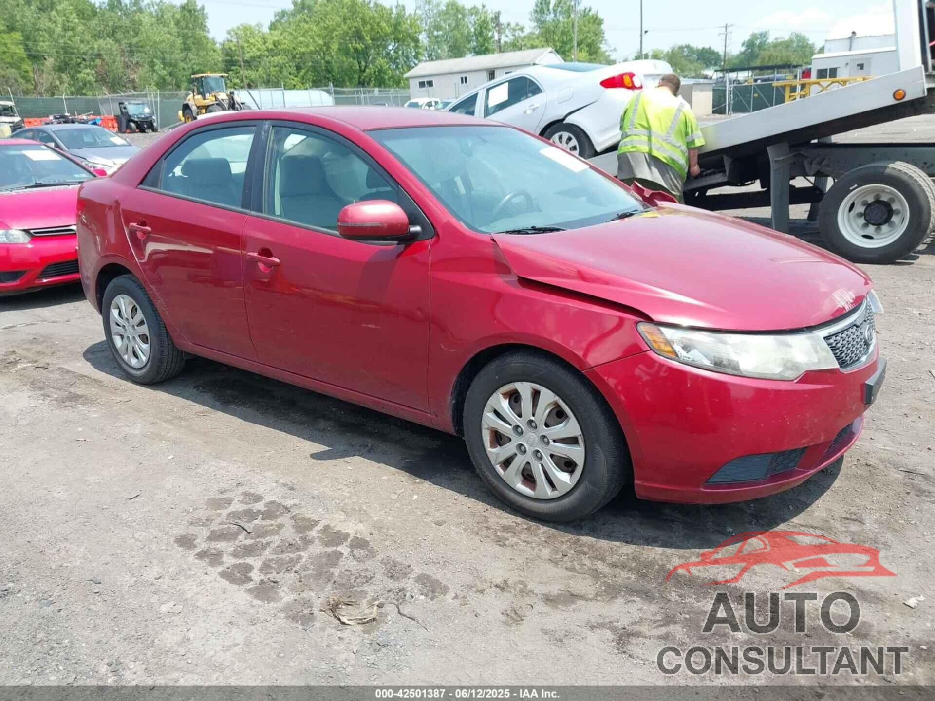 KIA FORTE 2011 - KNAFU4A28B5379645