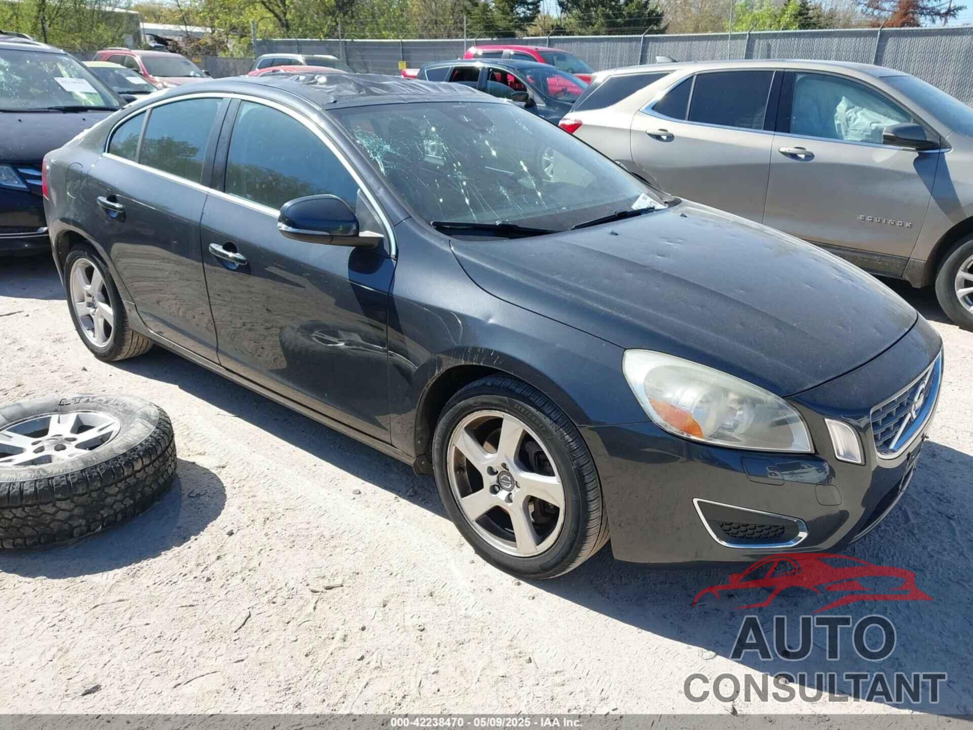 VOLVO S60 2013 - YV1612FSXD2176182
