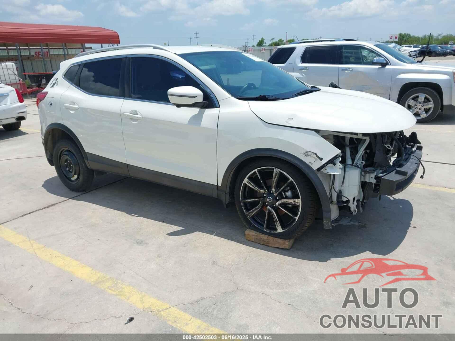 NISSAN ROGUE SPORT 2018 - JN1BJ1CP3JW107470