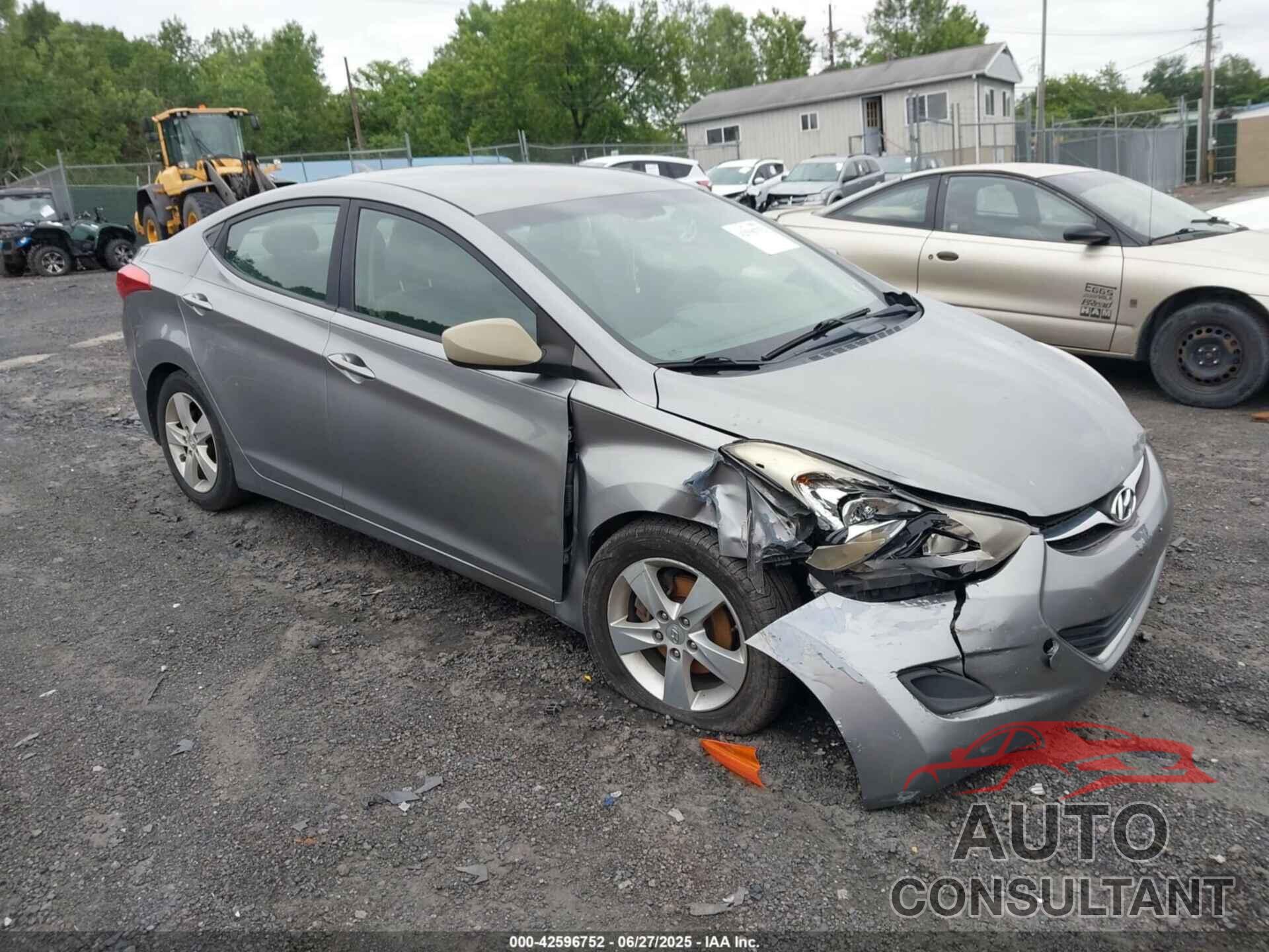 HYUNDAI ELANTRA 2011 - KMHDH4AE8BU082000