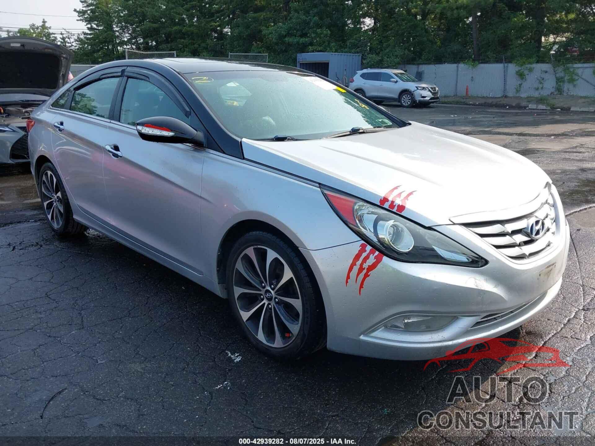 HYUNDAI SONATA 2011 - 5NPEC4AB0BH177688