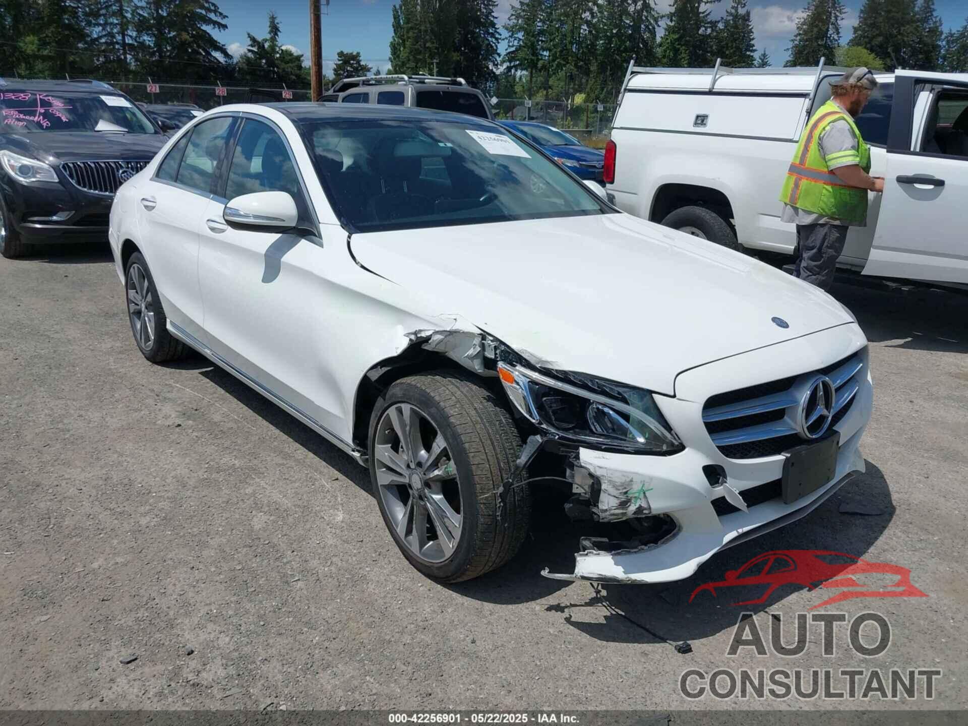 MERCEDES-BENZ C 300 2015 - 55SWF4KB8FU073494