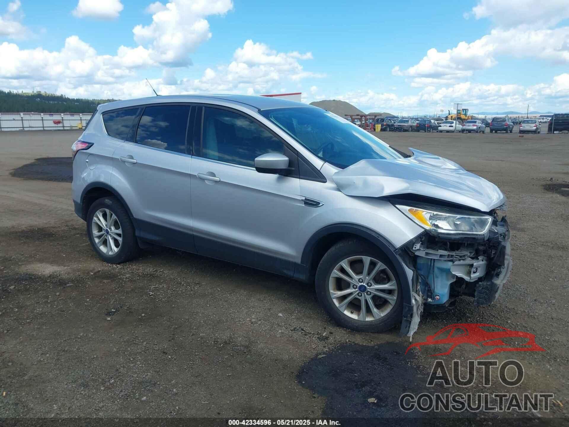 FORD ESCAPE 2017 - 1FMCU9GD9HUB60697