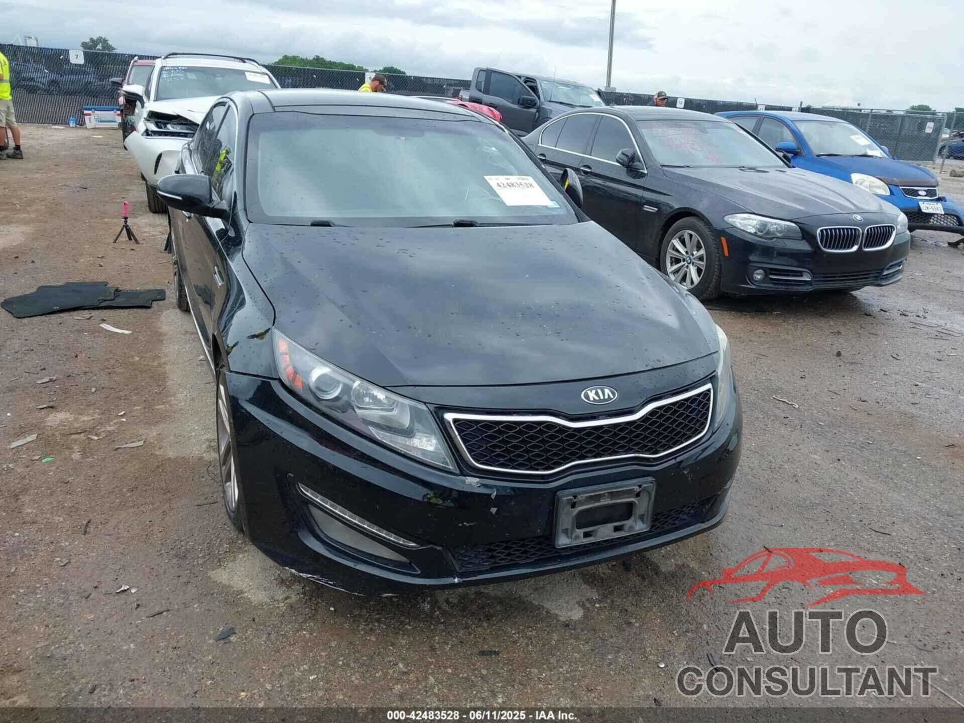 KIA OPTIMA 2013 - 5XXGR4A64DG207512