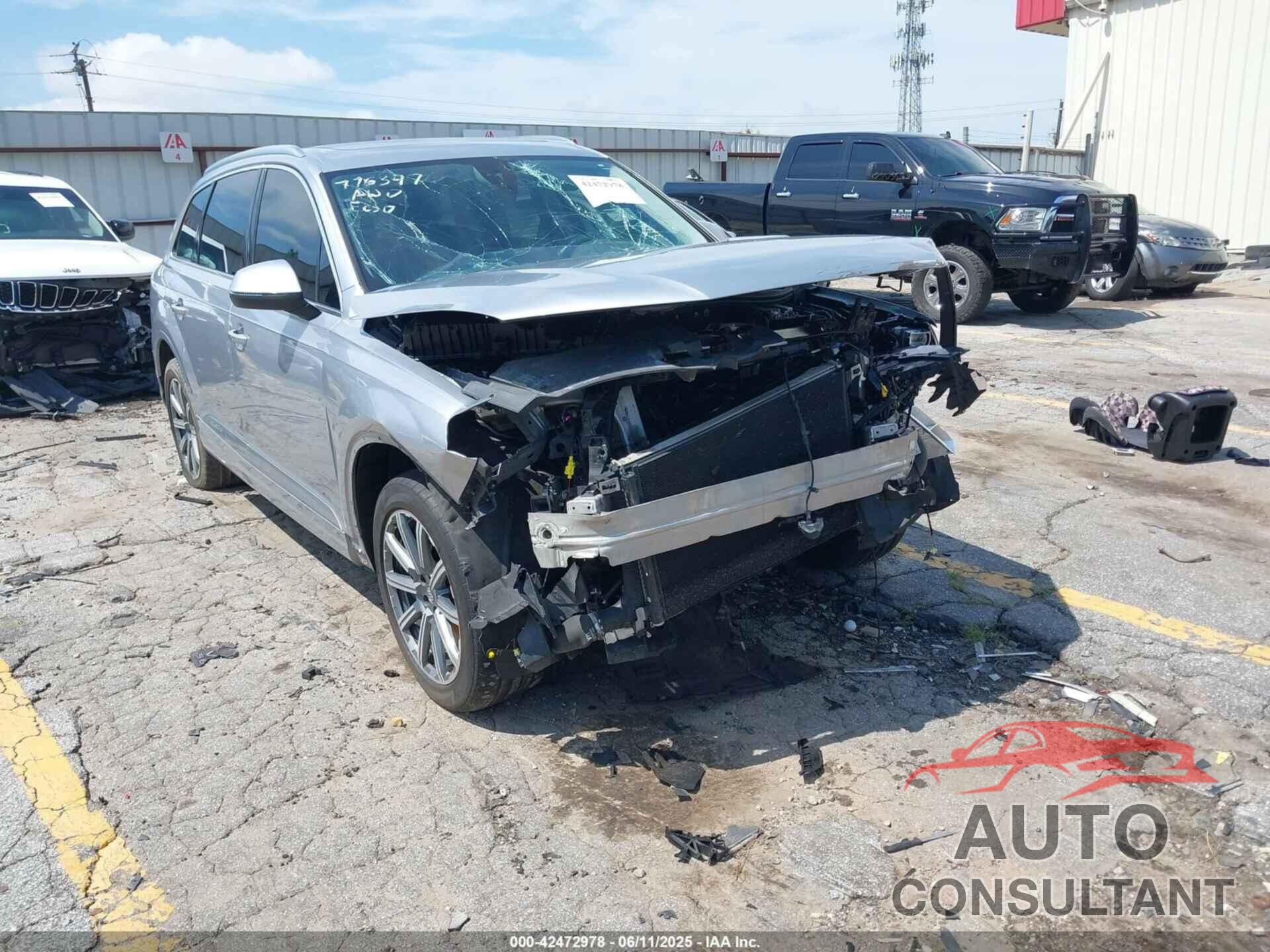 AUDI Q7 2018 - WA1LHAF72JD035384
