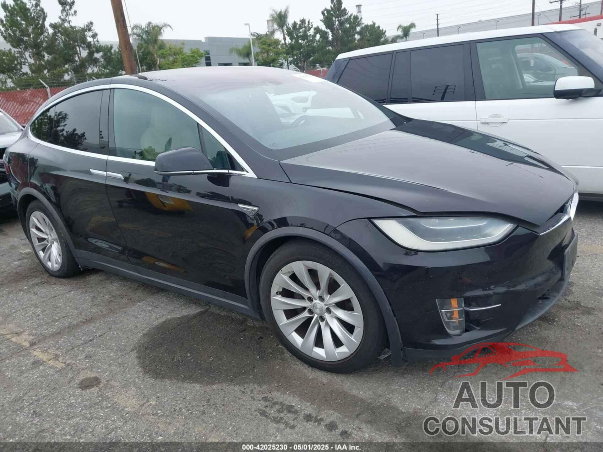 TESLA MODEL X 2016 - 5YJXCBE2XGF019095