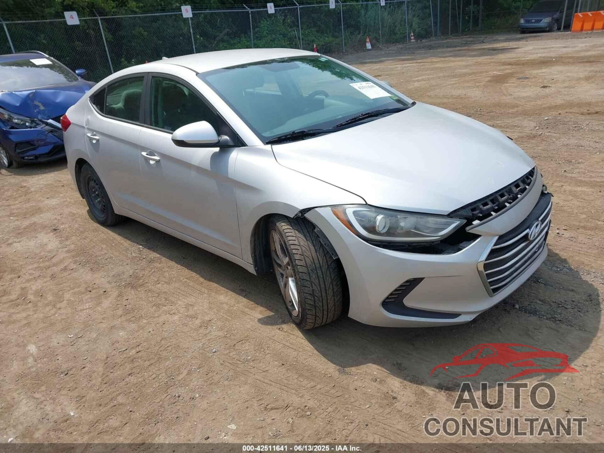 HYUNDAI ELANTRA 2017 - KMHD74LF5HU075281