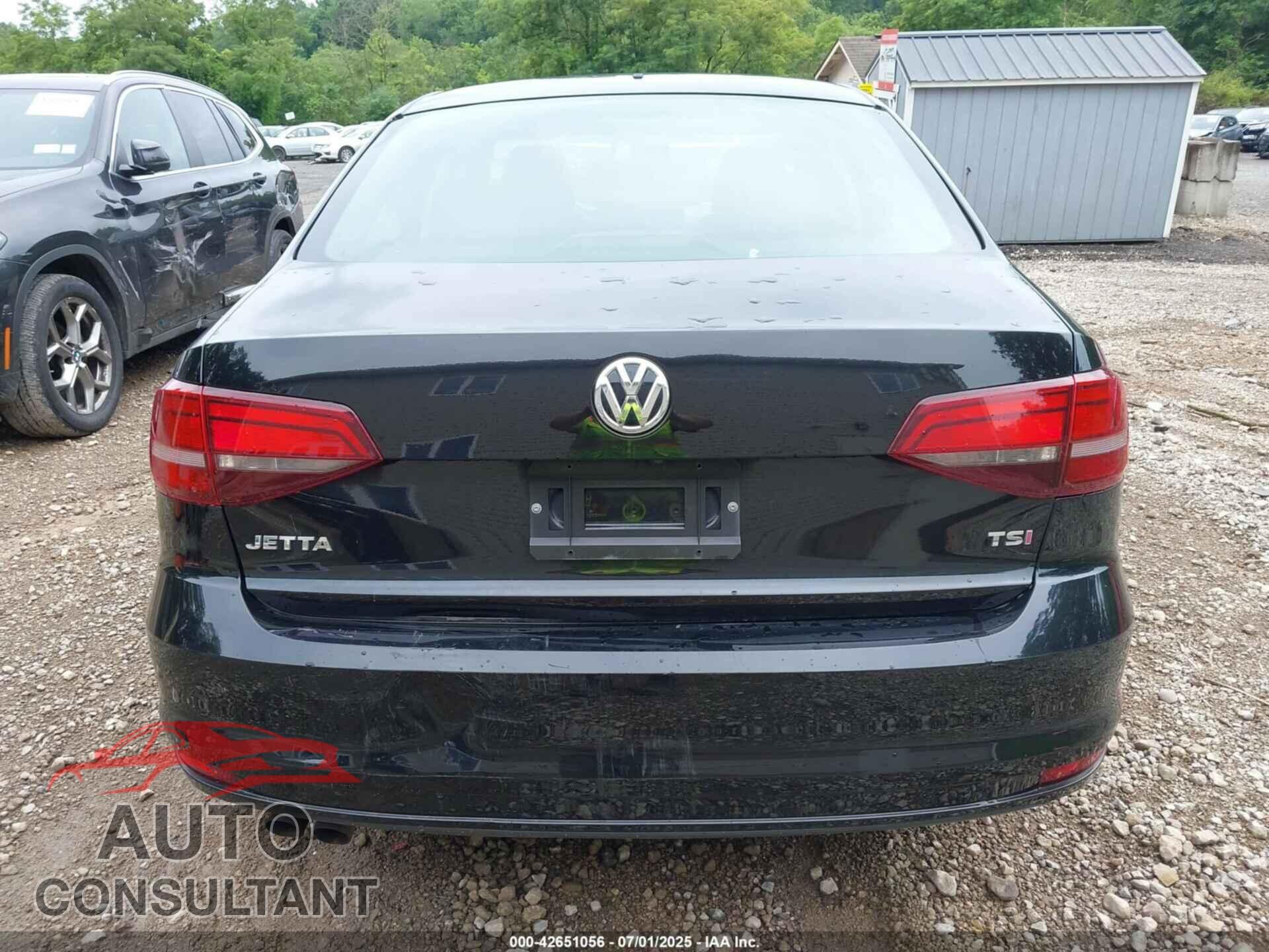 VOLKSWAGEN JETTA 2017 - 3VW2B7AJ3HM303198