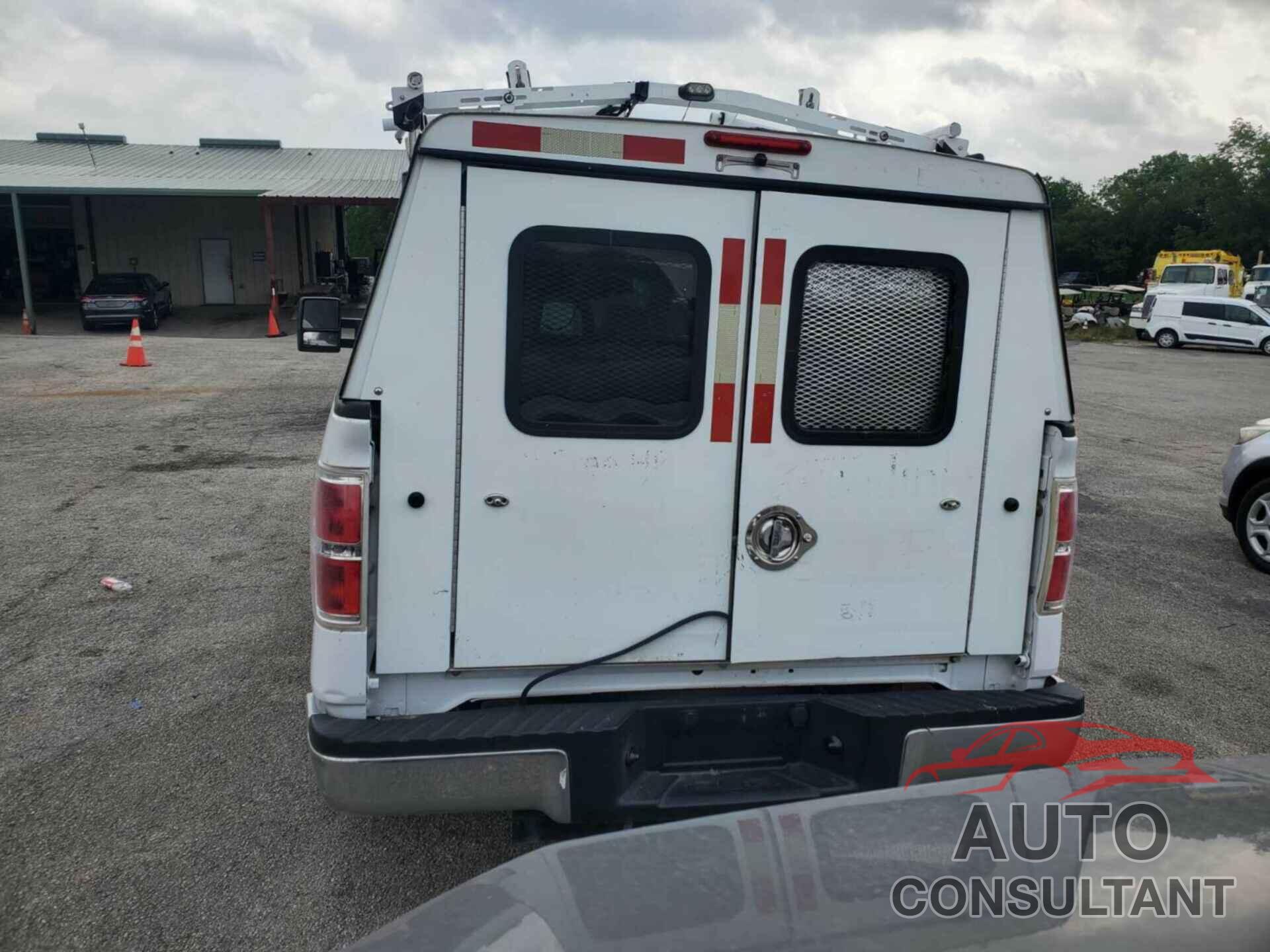 FORD F150 2013 - 1FTMF1CM0DKE94570