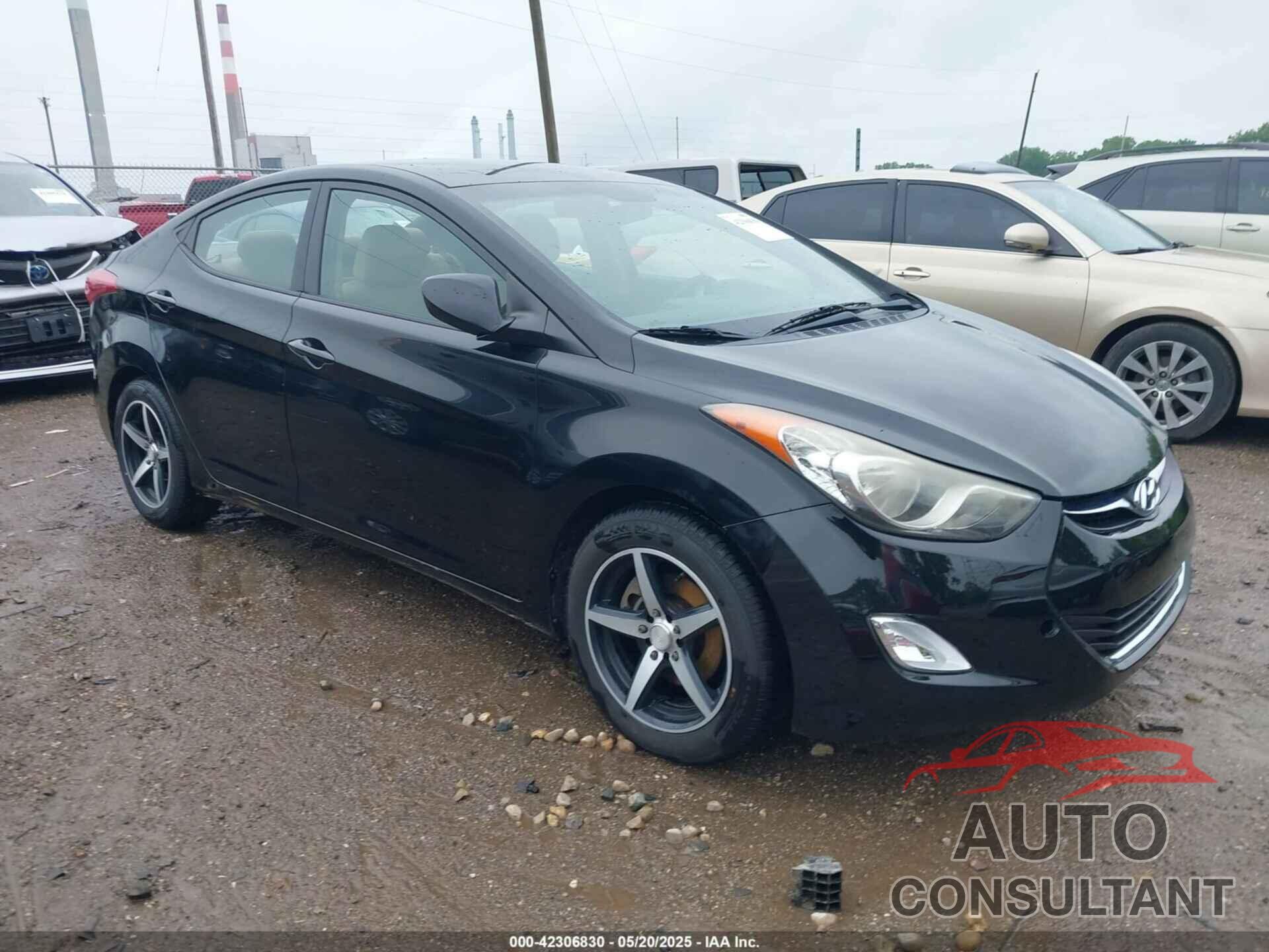 HYUNDAI ELANTRA 2012 - KMHDH4AE1CU207971