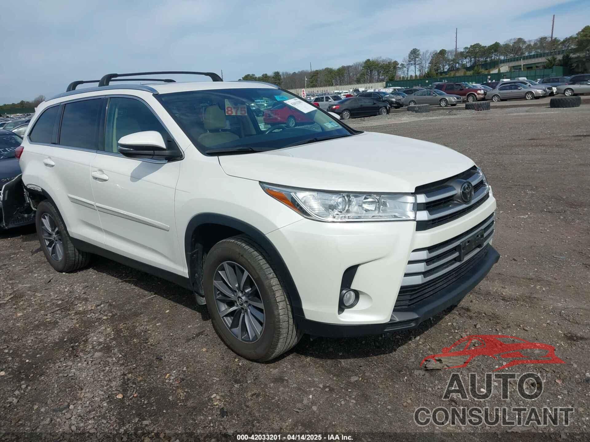 TOYOTA HIGHLANDER 2019 - 5TDJZRFH7KS586515