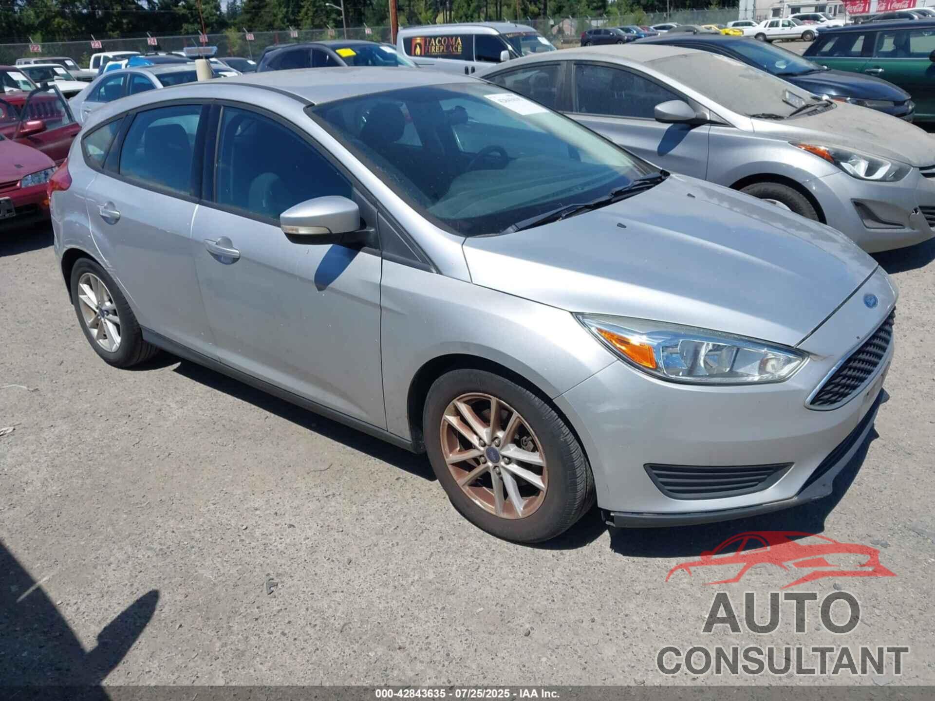 FORD FOCUS 2015 - 1FADP3K27FL300824