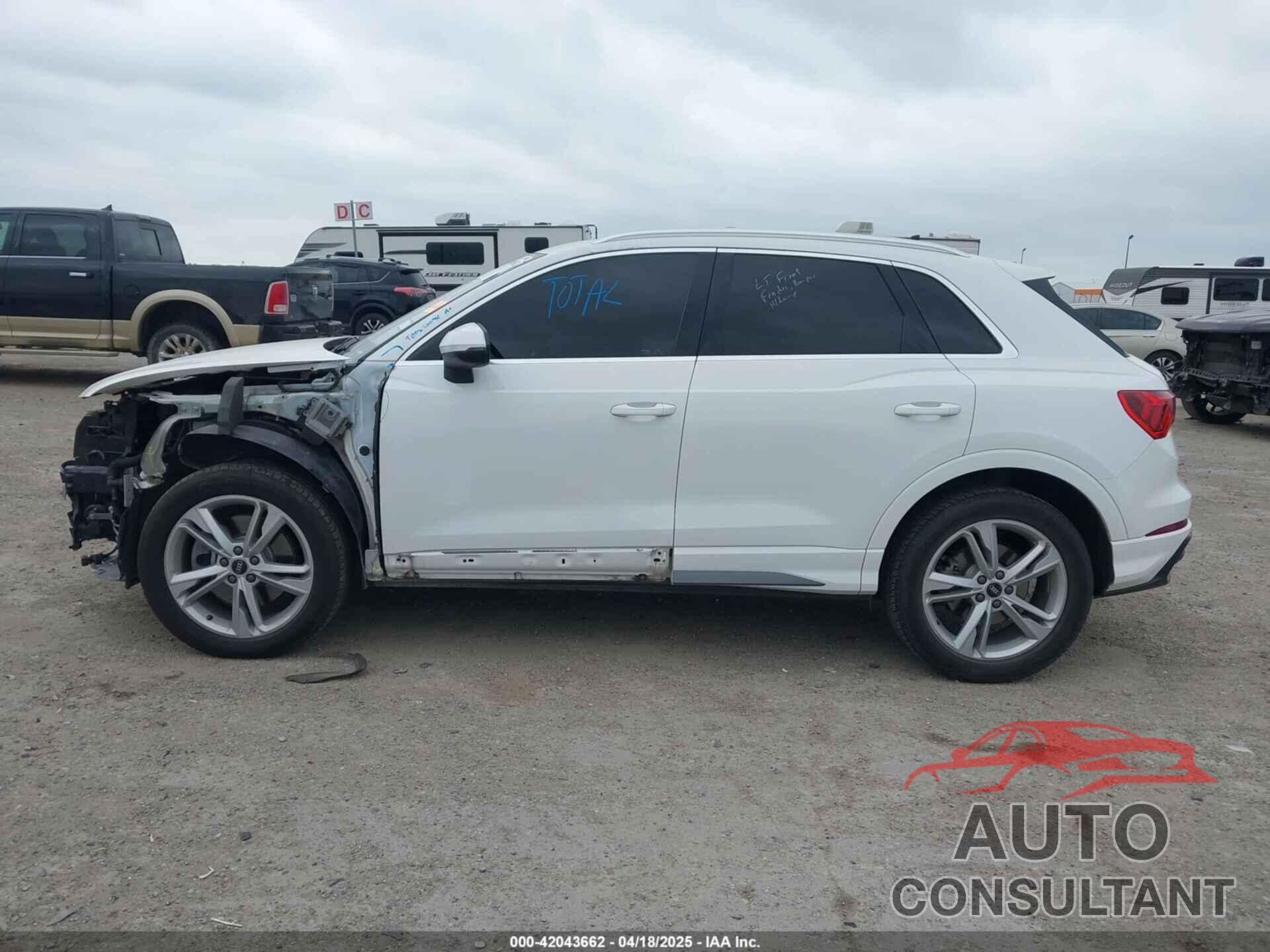 AUDI Q3 2021 - WA1DECF31M1024386