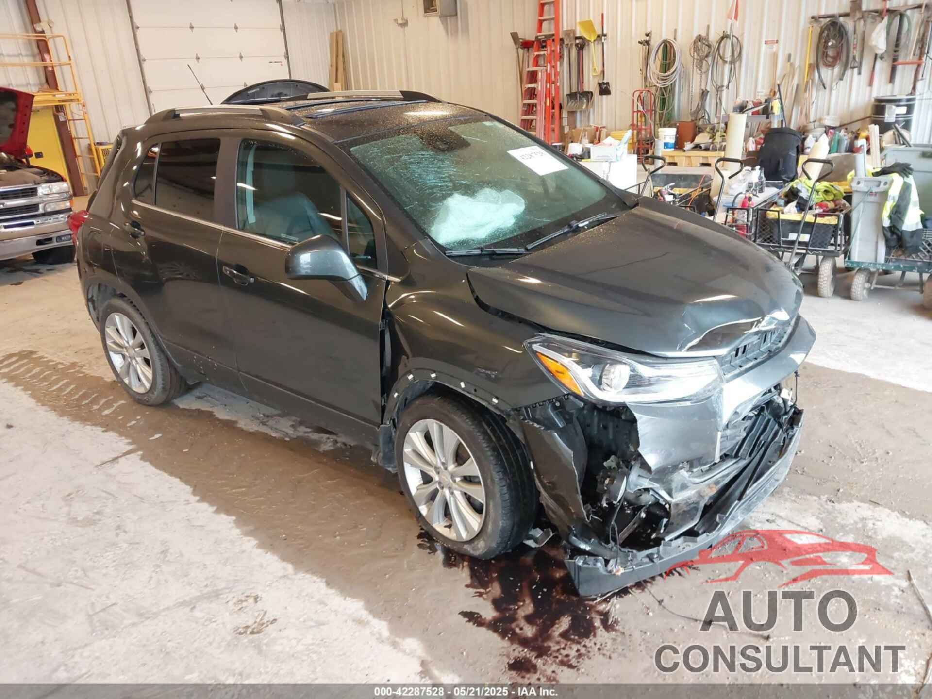 CHEVROLET TRAX 2020 - 3GNCJRSB2LL111354