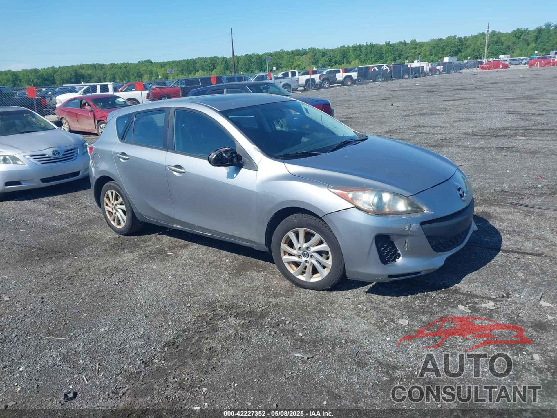 MAZDA MAZDA3 2013 - JM1BL1M70D1835559