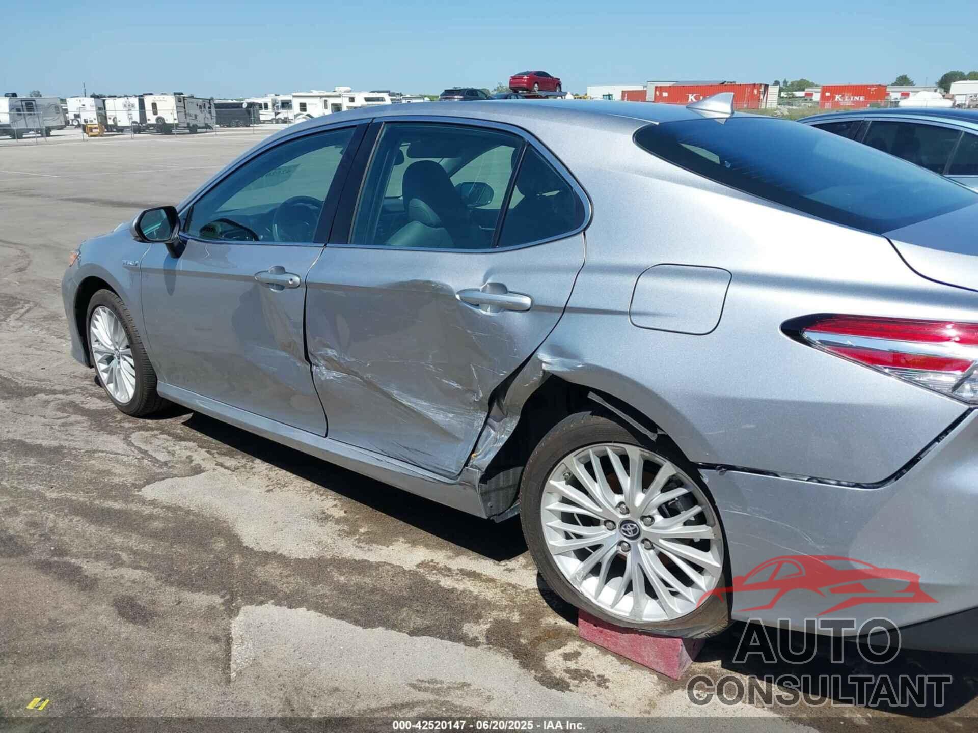 TOYOTA CAMRY 2019 - 4T1B21HK1KU515160