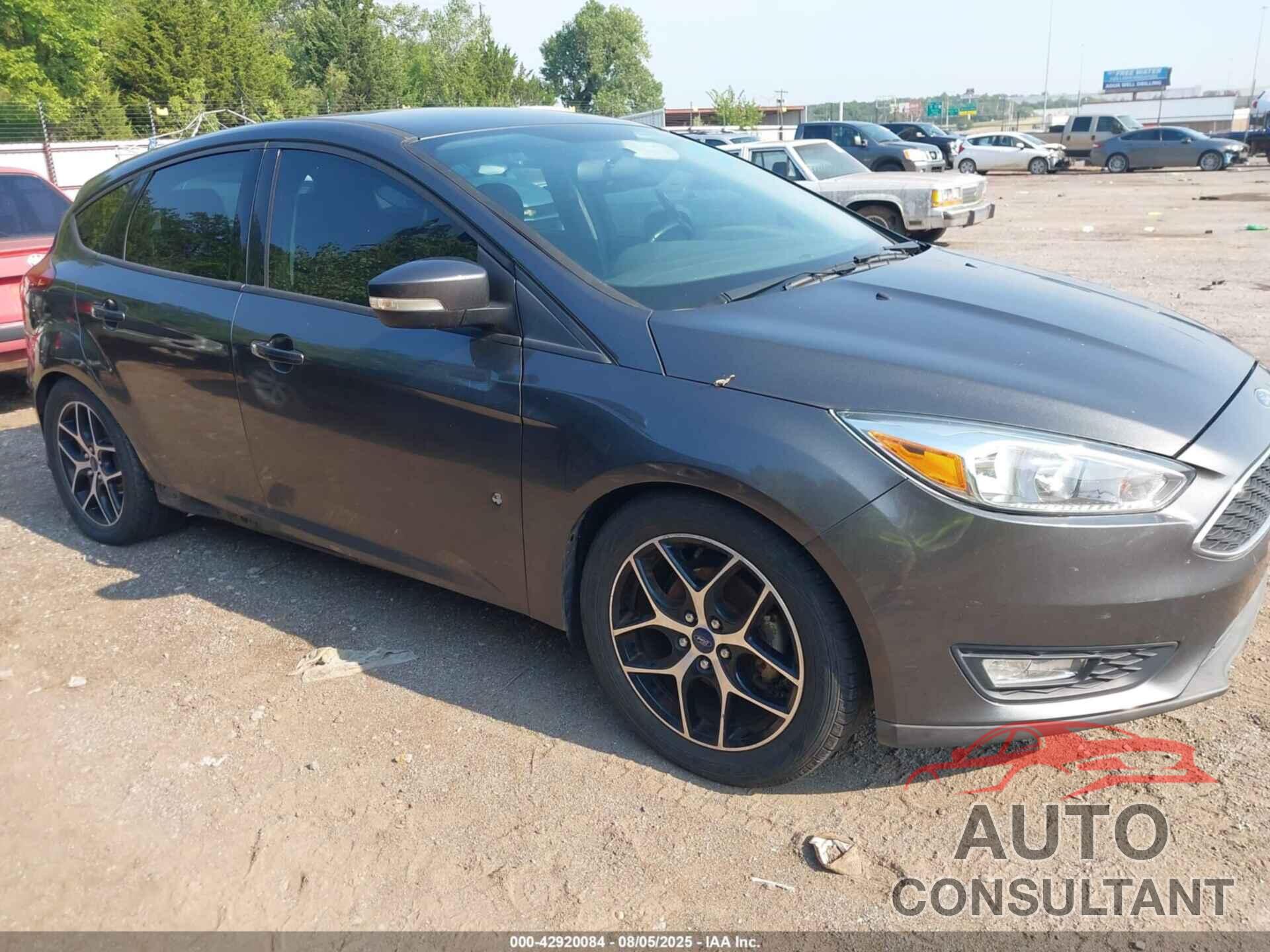 FORD FOCUS 2015 - 1FADP3K25FL248285