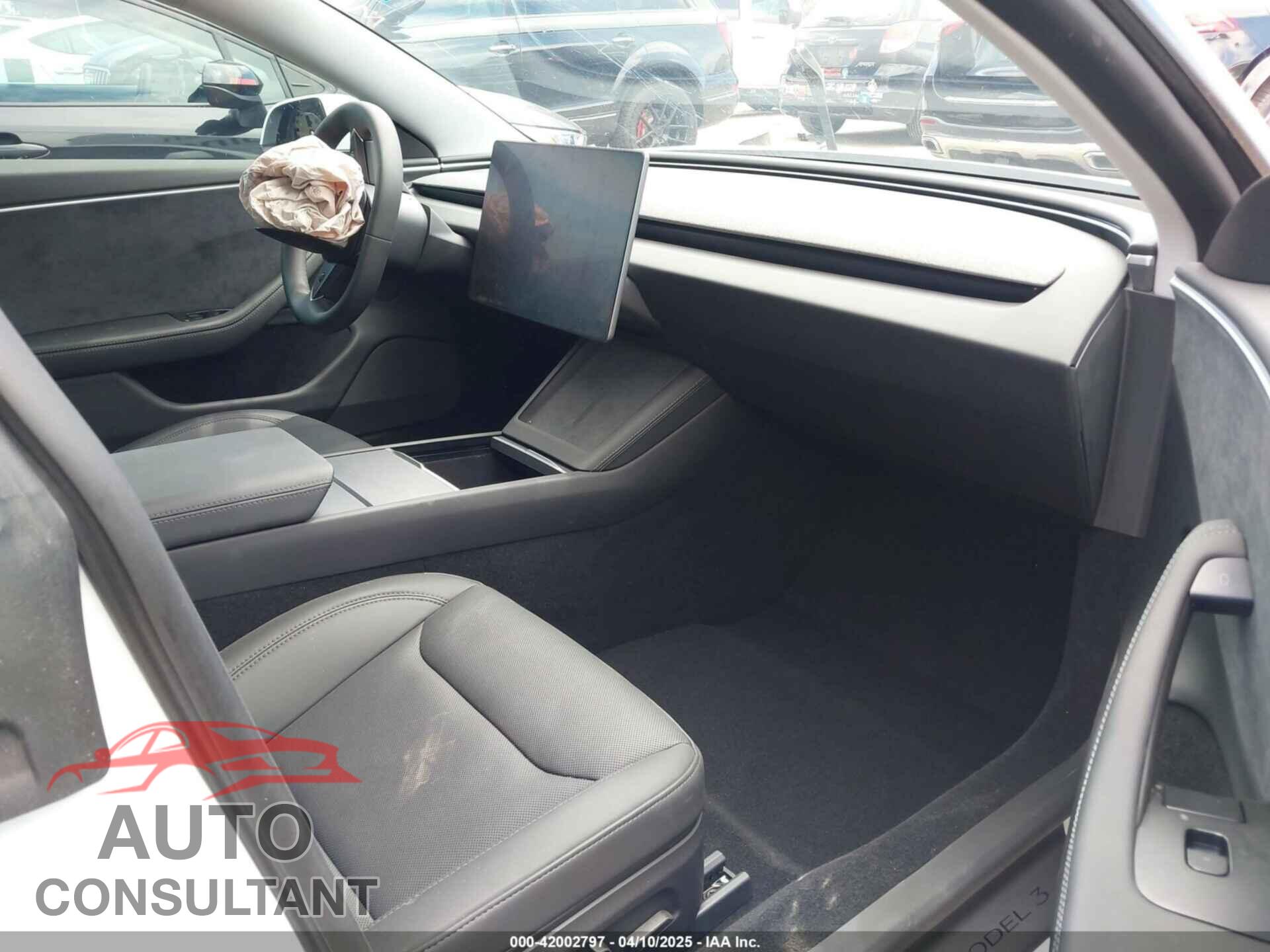 TESLA MODEL 3 2024 - 5YJ3E1EB0RF795452