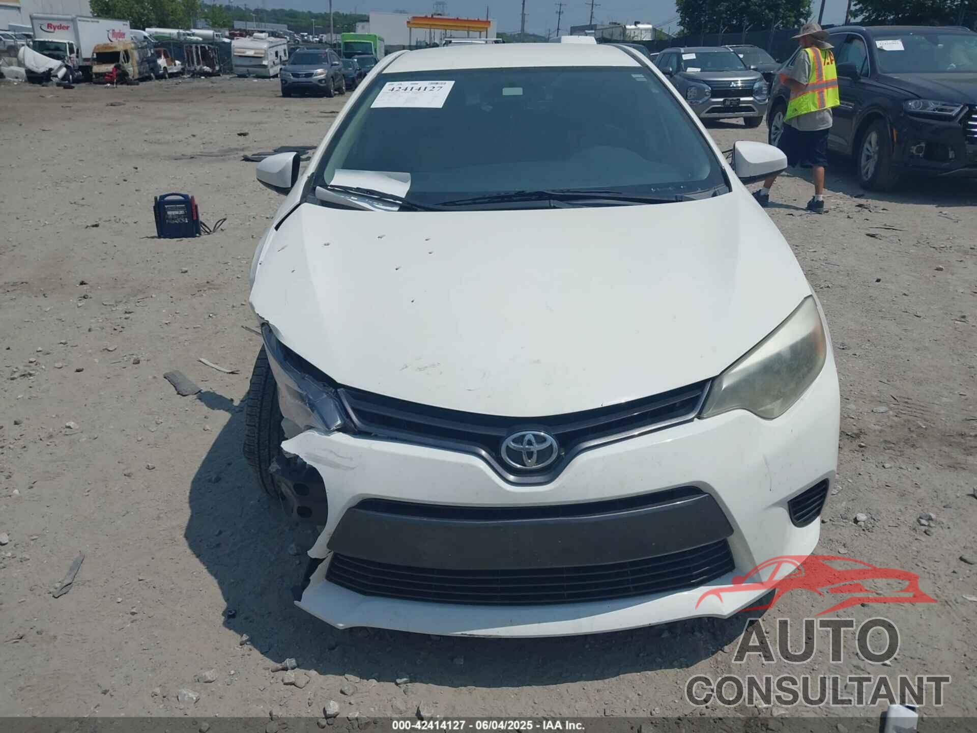 TOYOTA COROLLA 2015 - 5YFBURHE4FP226736