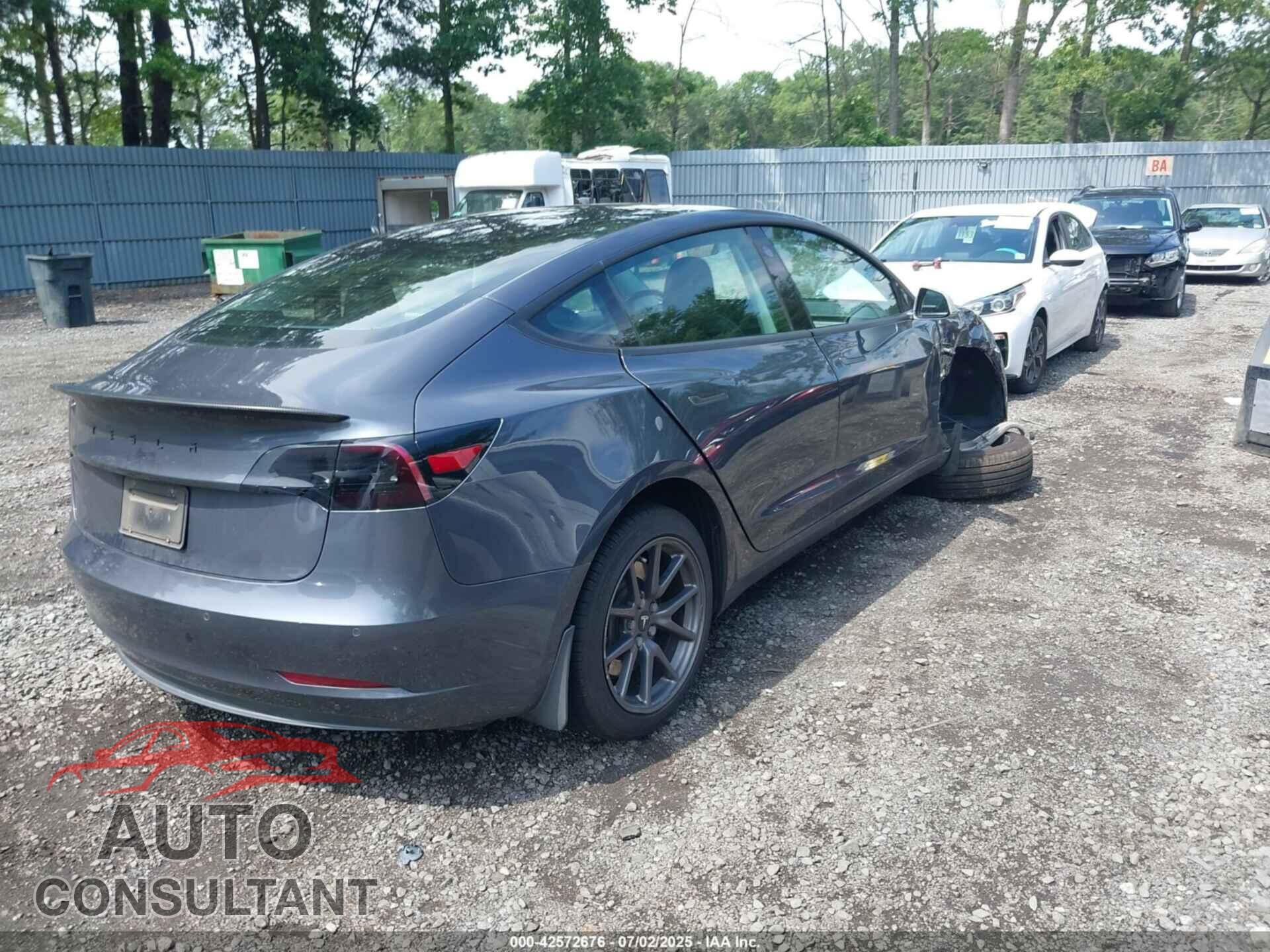 TESLA MODEL 3 2019 - 5YJ3E1EA5KF400131