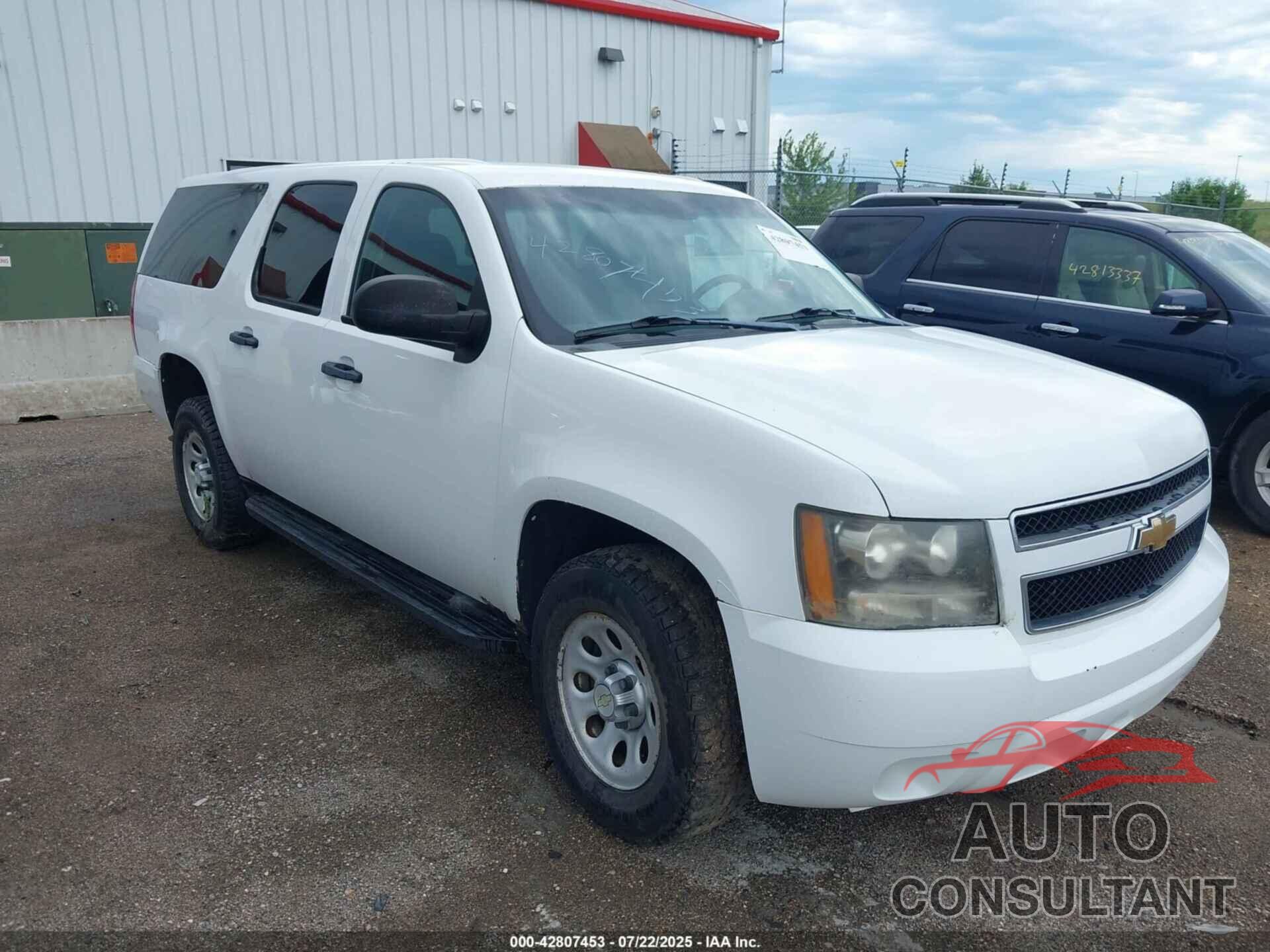 CHEVROLET SUBURBAN 1500 2010 - 1GNUKHE36AR286258