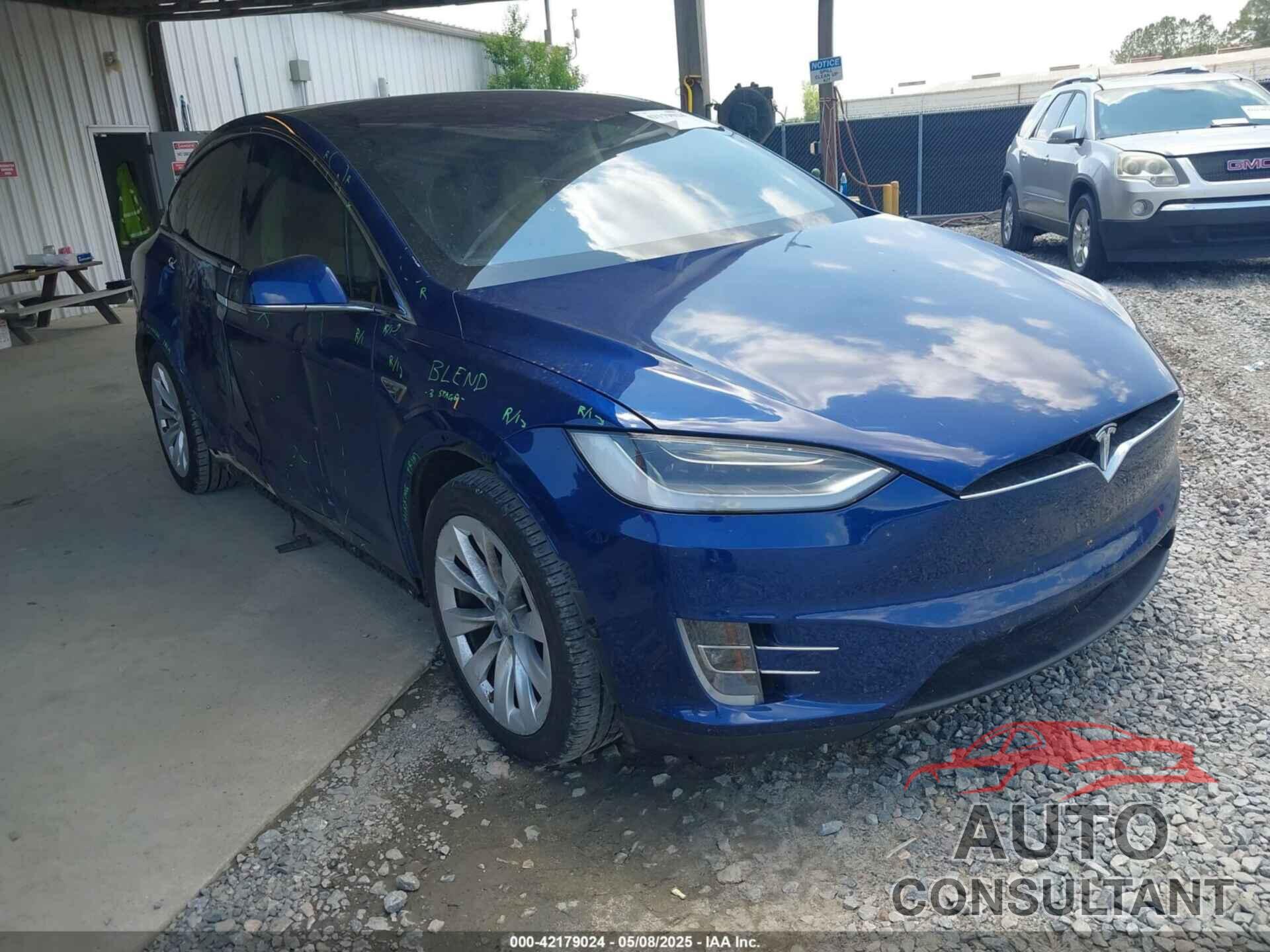 TESLA MODEL X 2016 - 5YJXCAE23GF004285