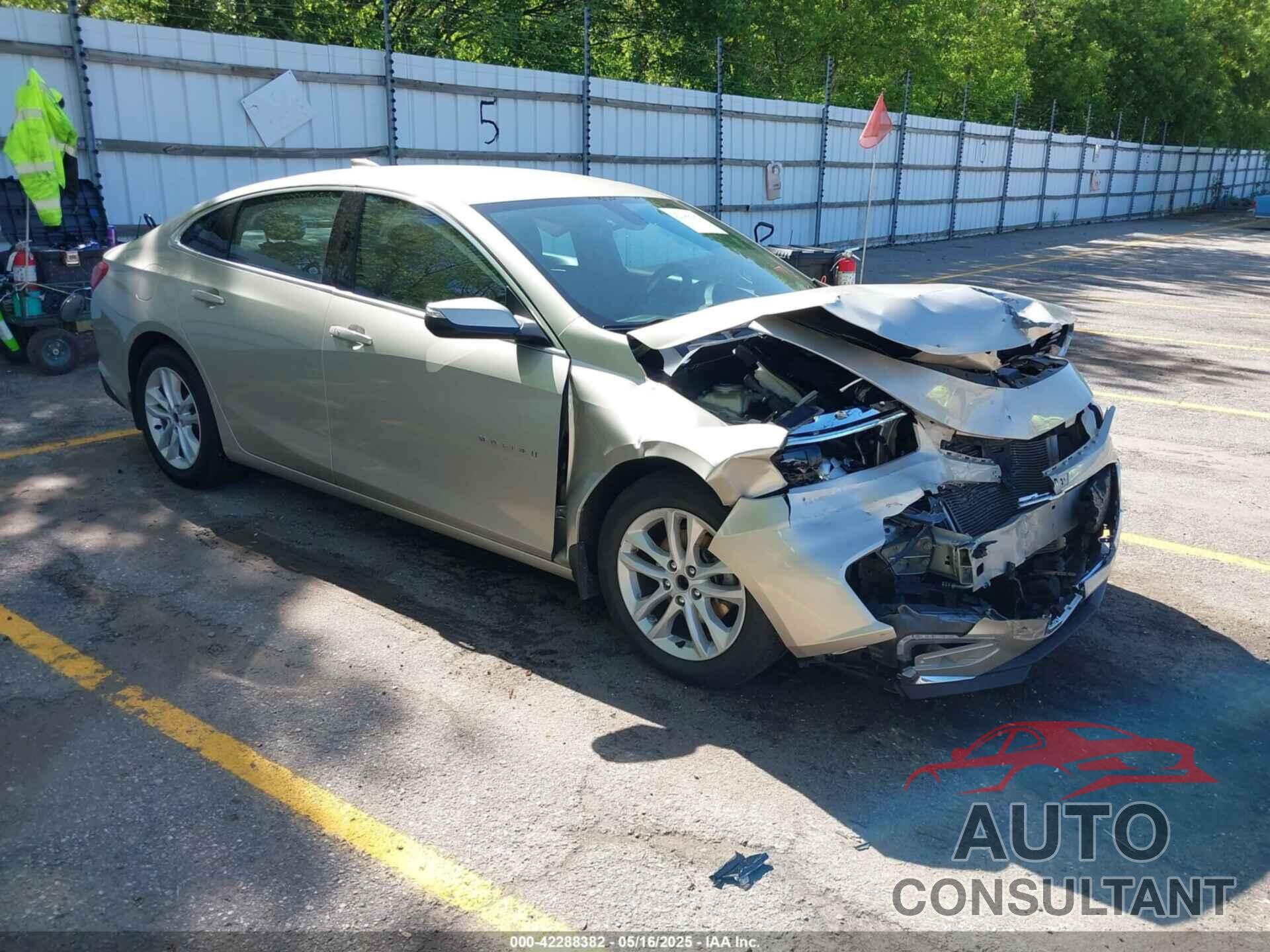 CHEVROLET MALIBU 2016 - 1G1ZE5ST0GF308735