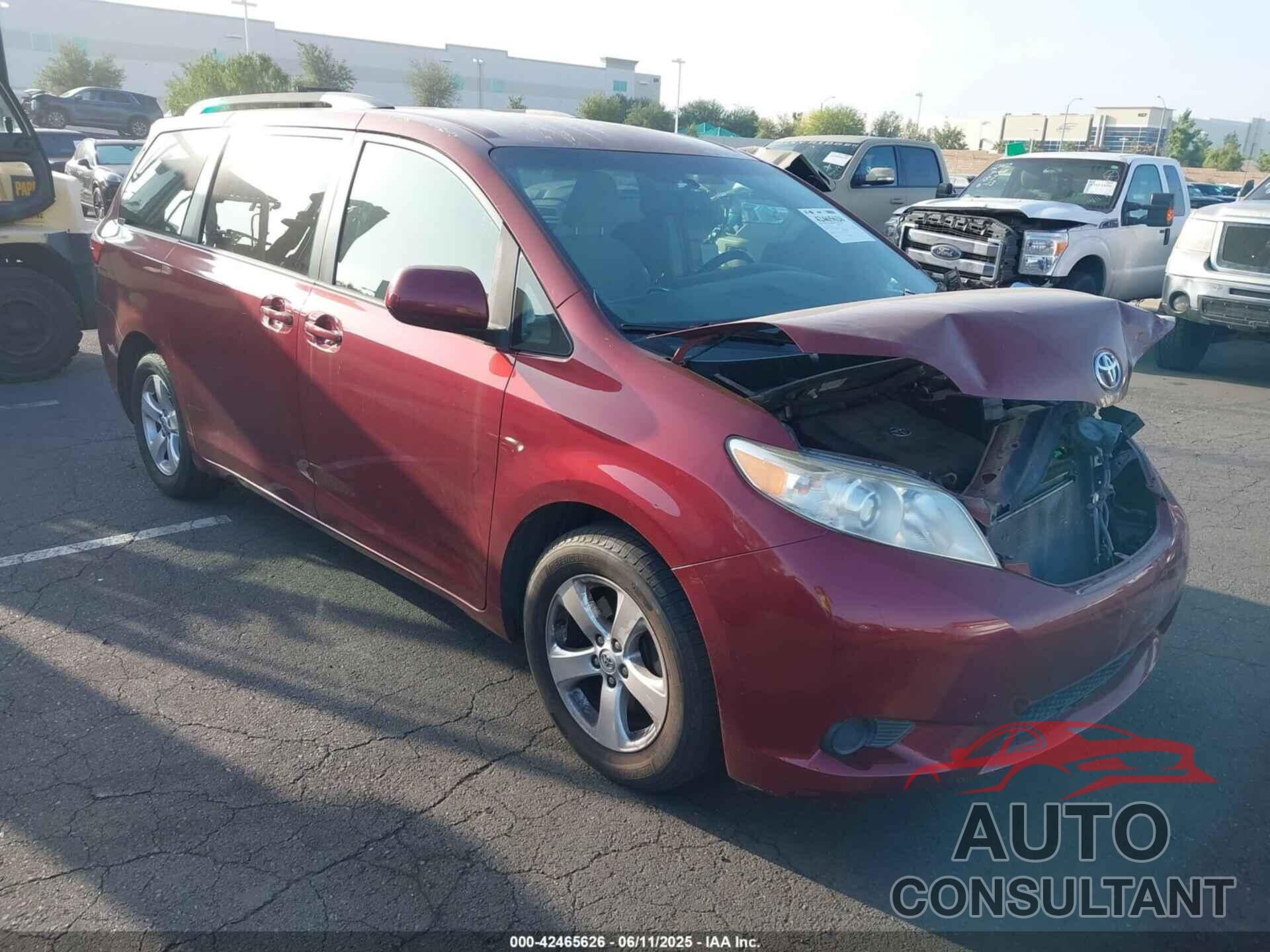 TOYOTA SIENNA 2016 - 5TDKK3DC8GS713020