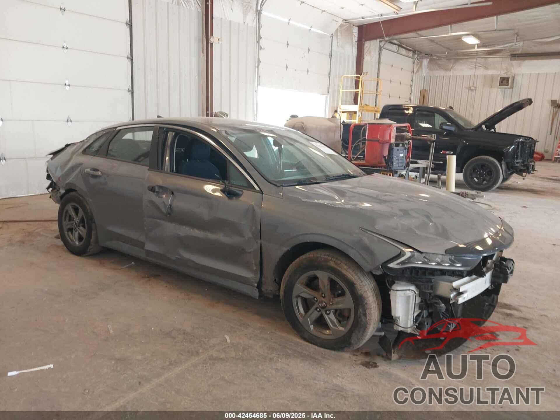 KIA K5 2021 - 5XXG14J22MG059512