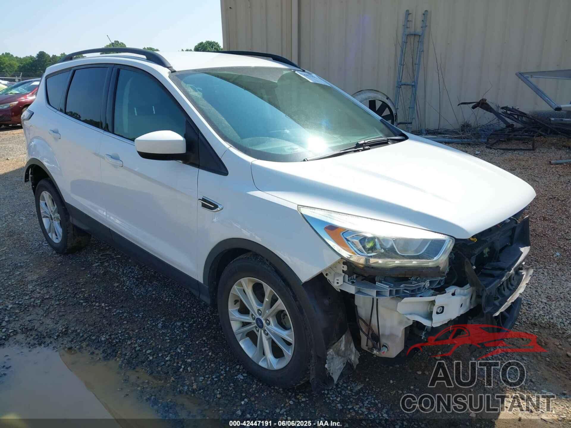 FORD ESCAPE 2017 - 1FMCU0GD6HUC59599