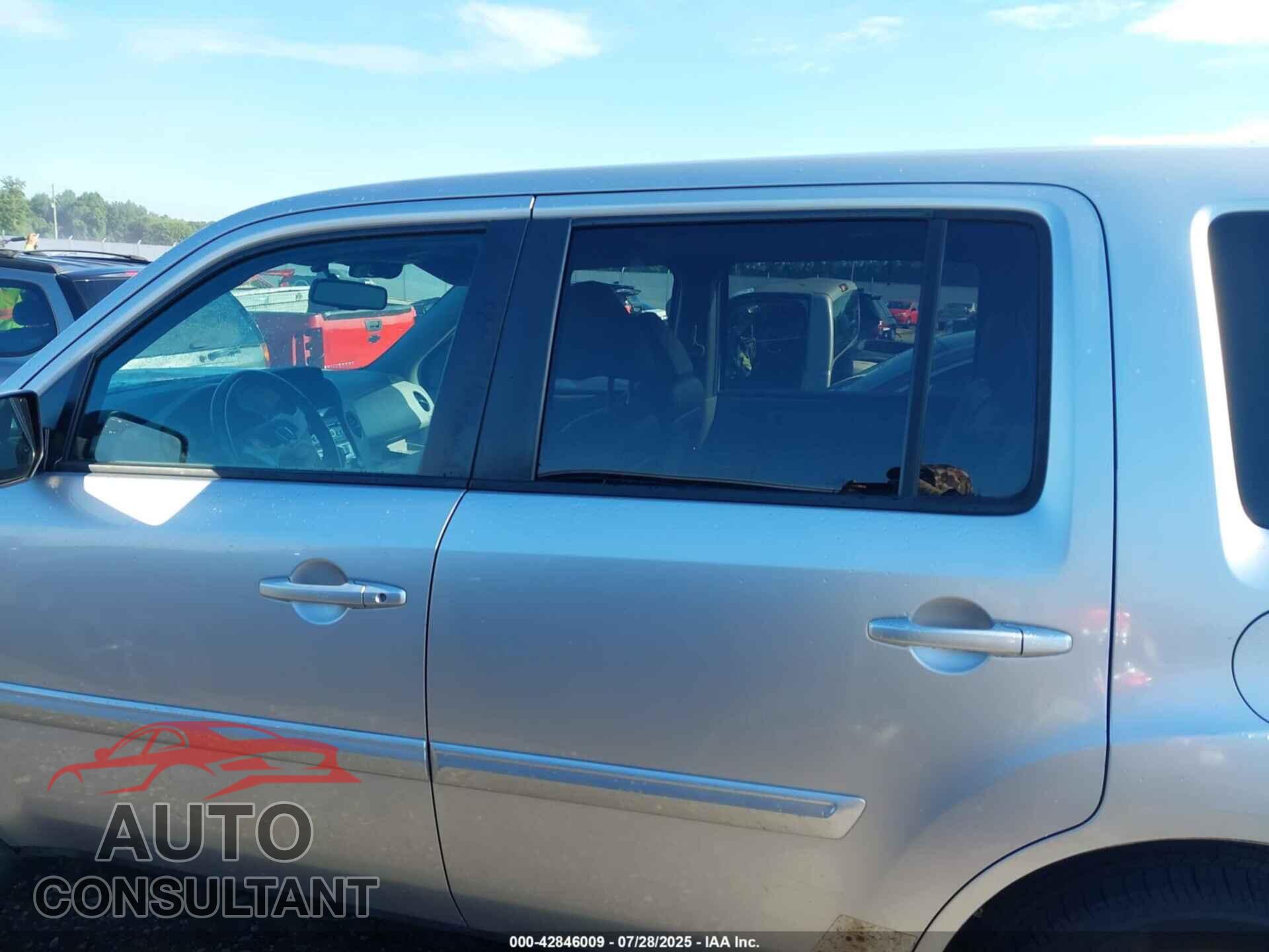 HONDA PILOT 2013 - 5FNYF3H58DB036030