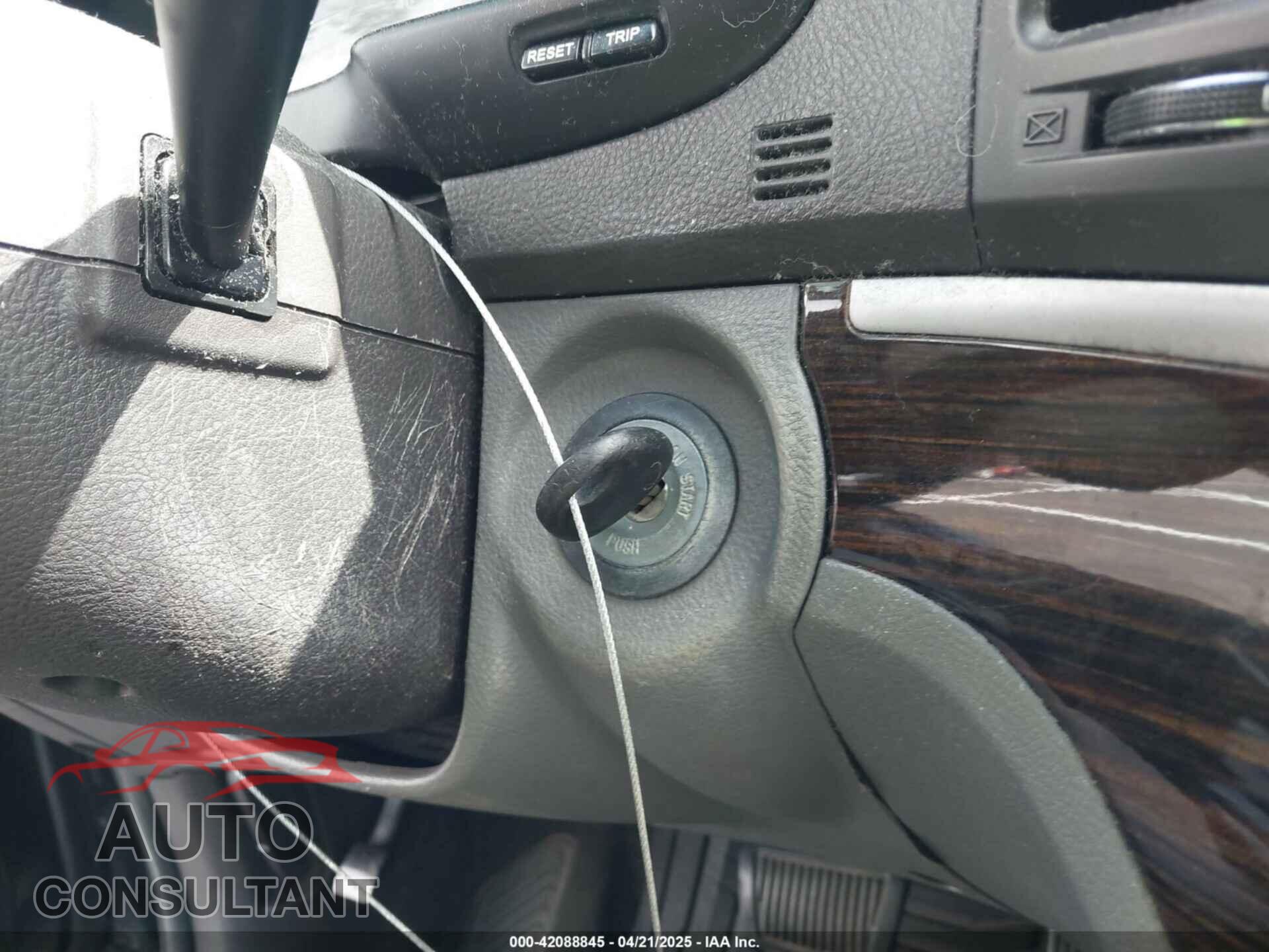 HYUNDAI SANTA FE 2010 - 5NMSG3AB3AH379731