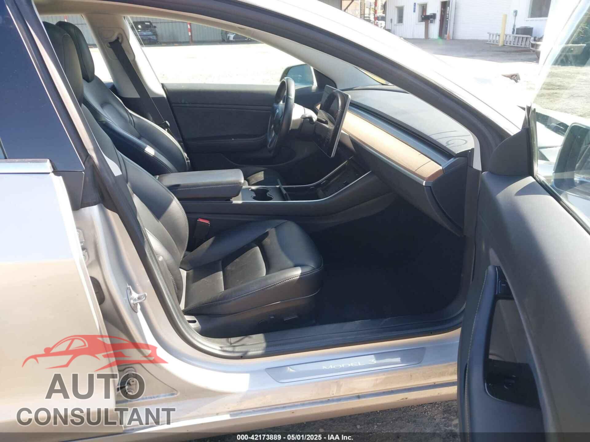 TESLA MODEL 3 2018 - 5YJ3E1EB4JF091128
