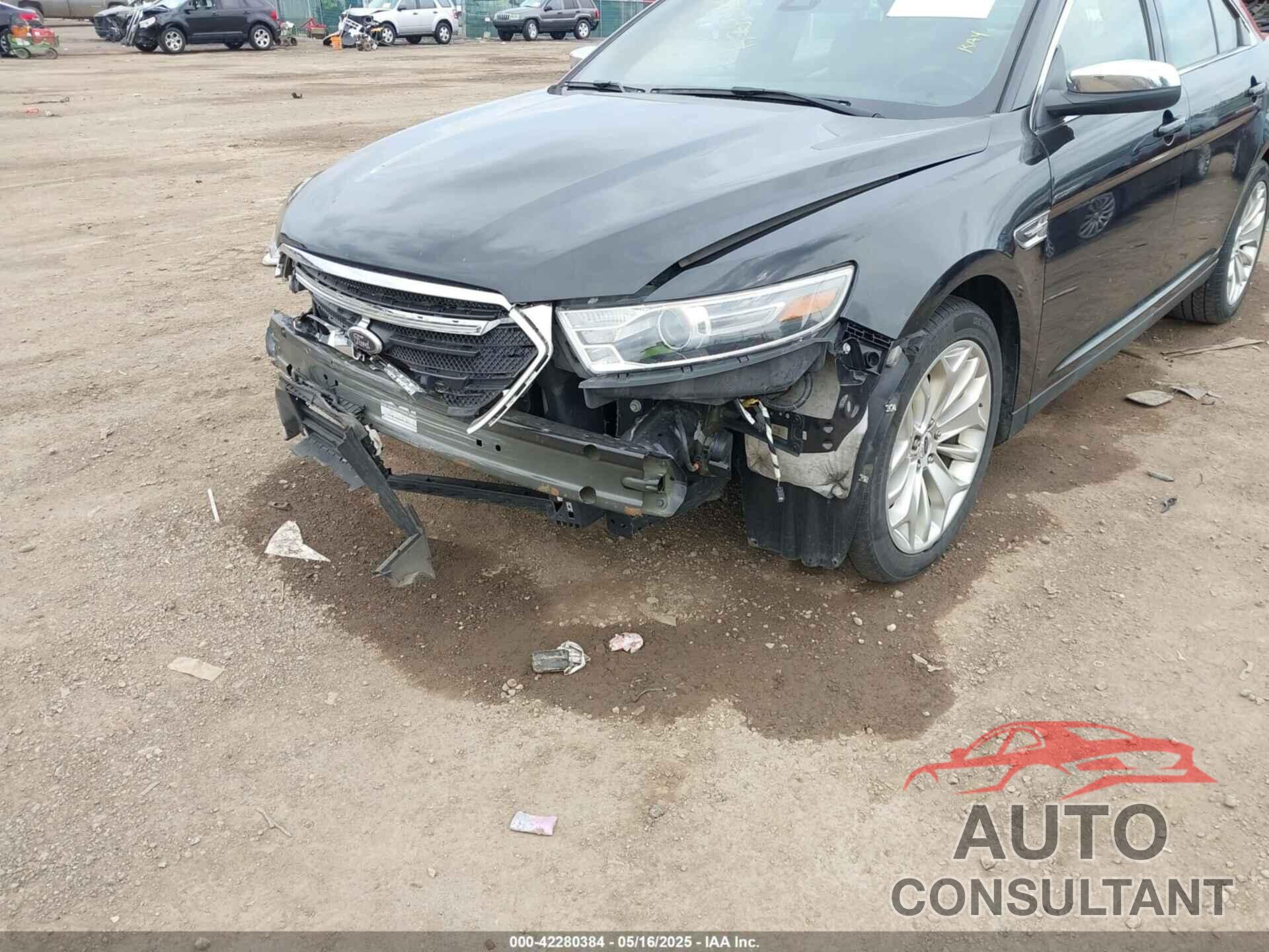 FORD TAURUS 2019 - 1FAHP2F82KG111088