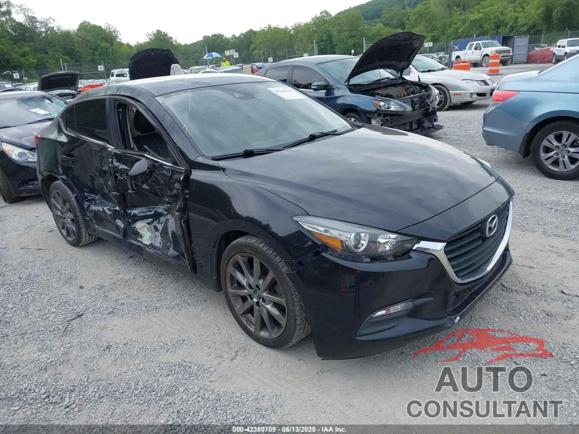 MAZDA MAZDA3 2018 - 3MZBN1V36JM202498