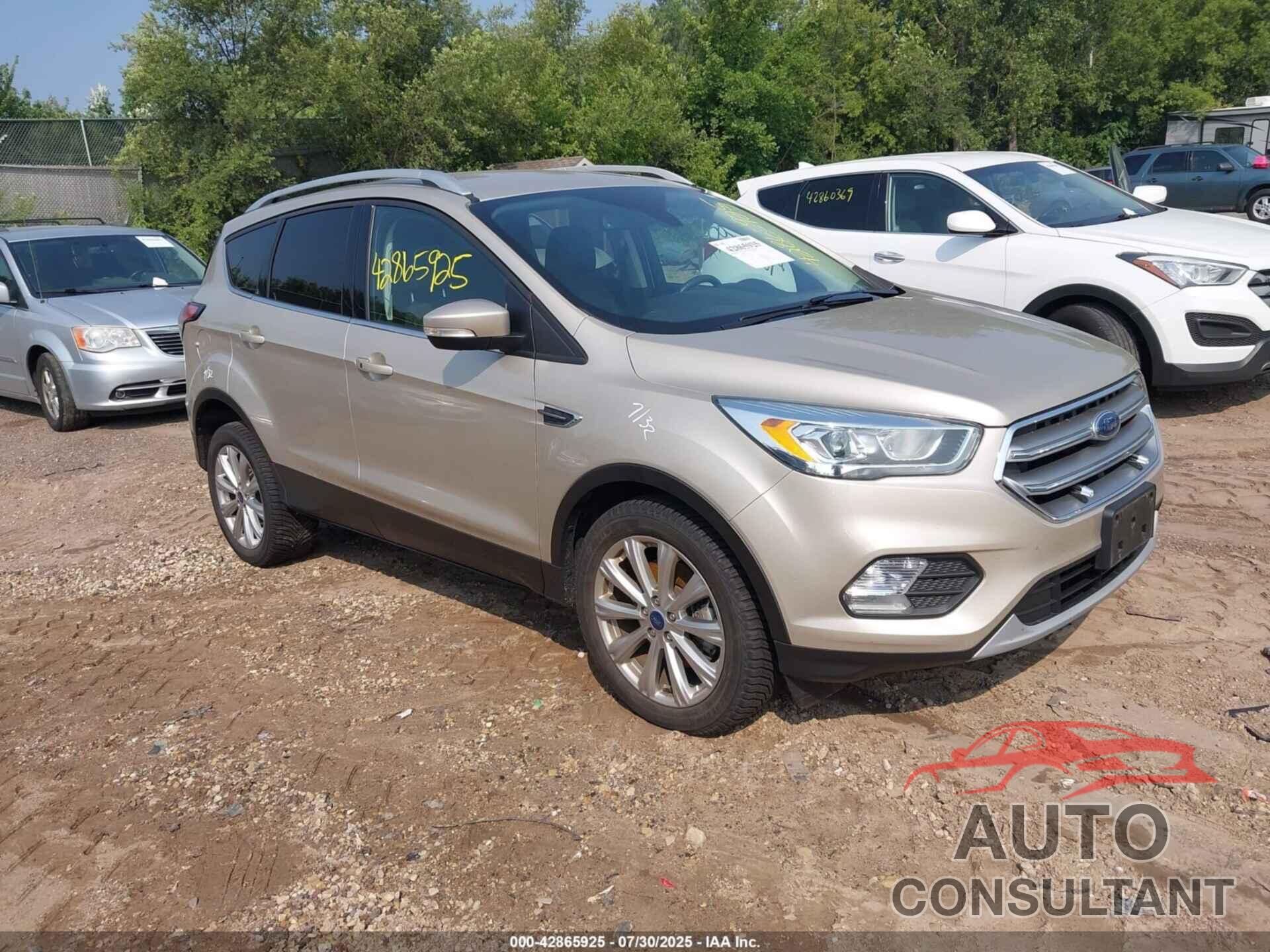 FORD ESCAPE 2017 - 1FMCU9JD1HUD11525