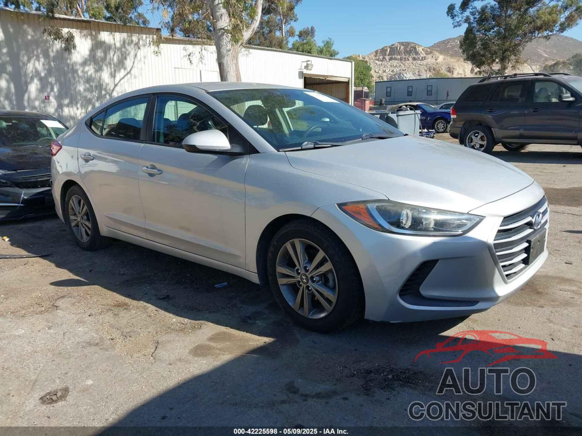 HYUNDAI ELANTRA 2018 - 5NPD84LF4JH369319