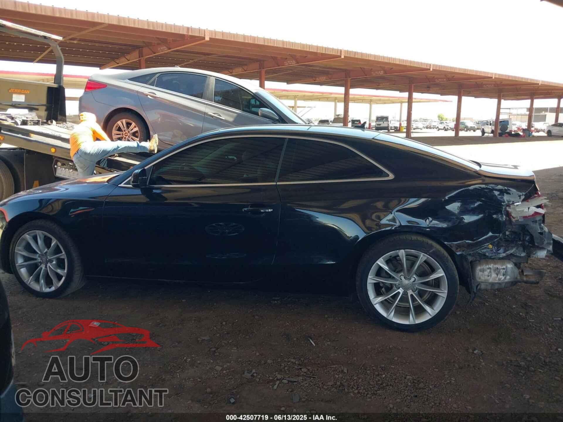 AUDI A5 2013 - WAUCFAFR6DA038224