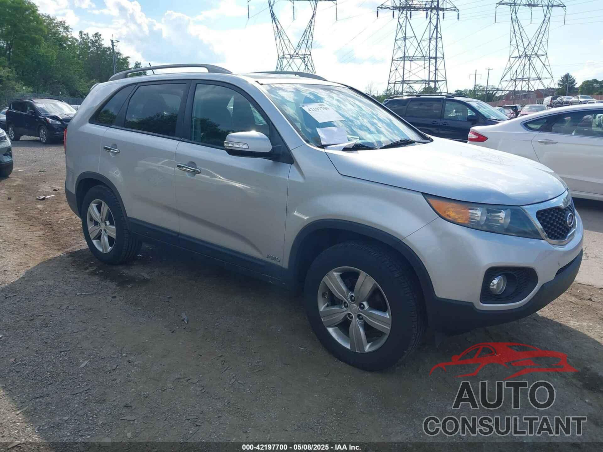 KIA SORENTO 2013 - 5XYKUDA22DG413039