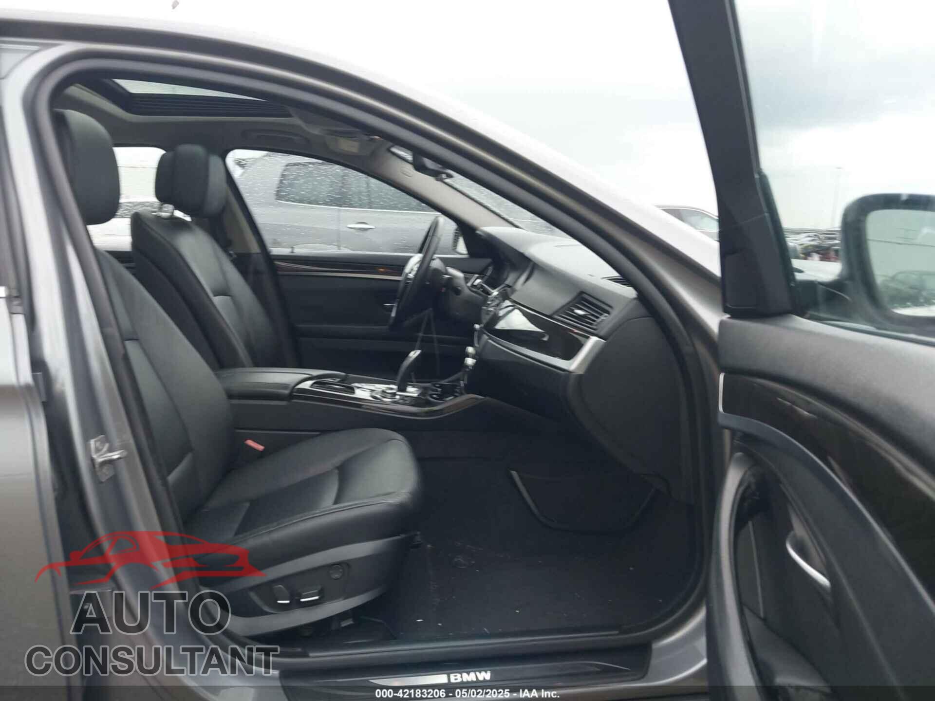 BMW 528I 2013 - WBAXG5C58DDY33068