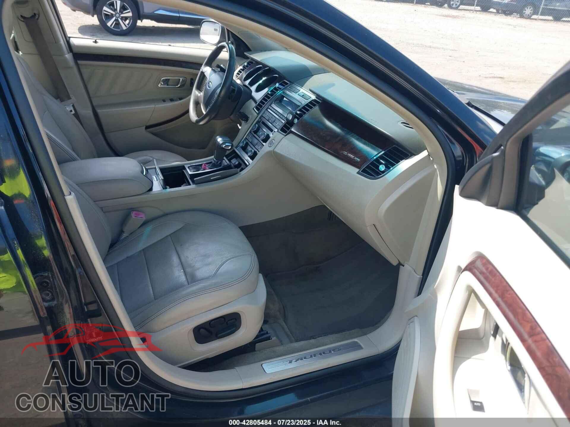 FORD TAURUS 2011 - 1FAHP2FW7BG166893