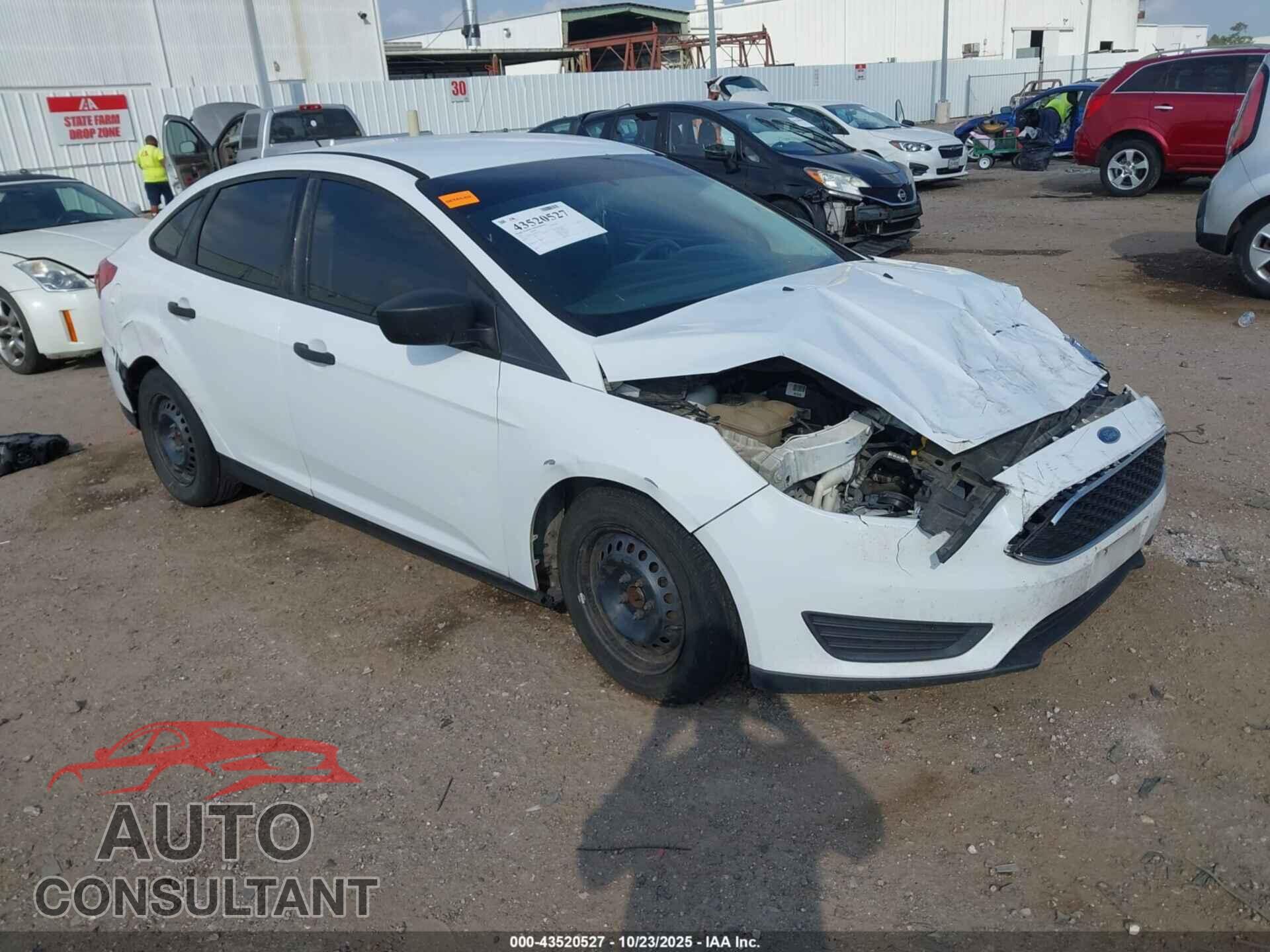 FORD FOCUS 2017 - 1FADP3E22HL277645