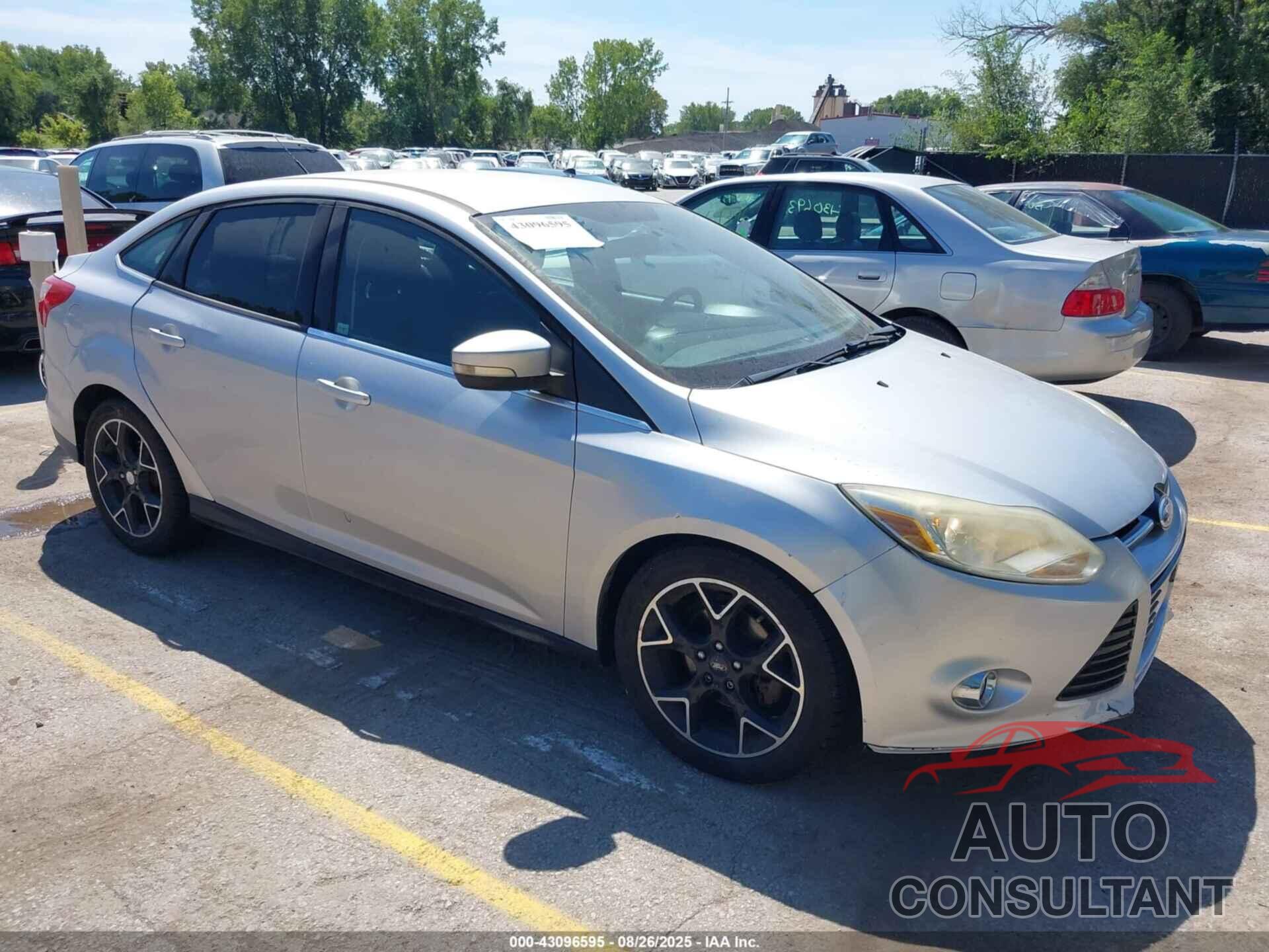 FORD FOCUS 2012 - 1FAHP3H24CL141829