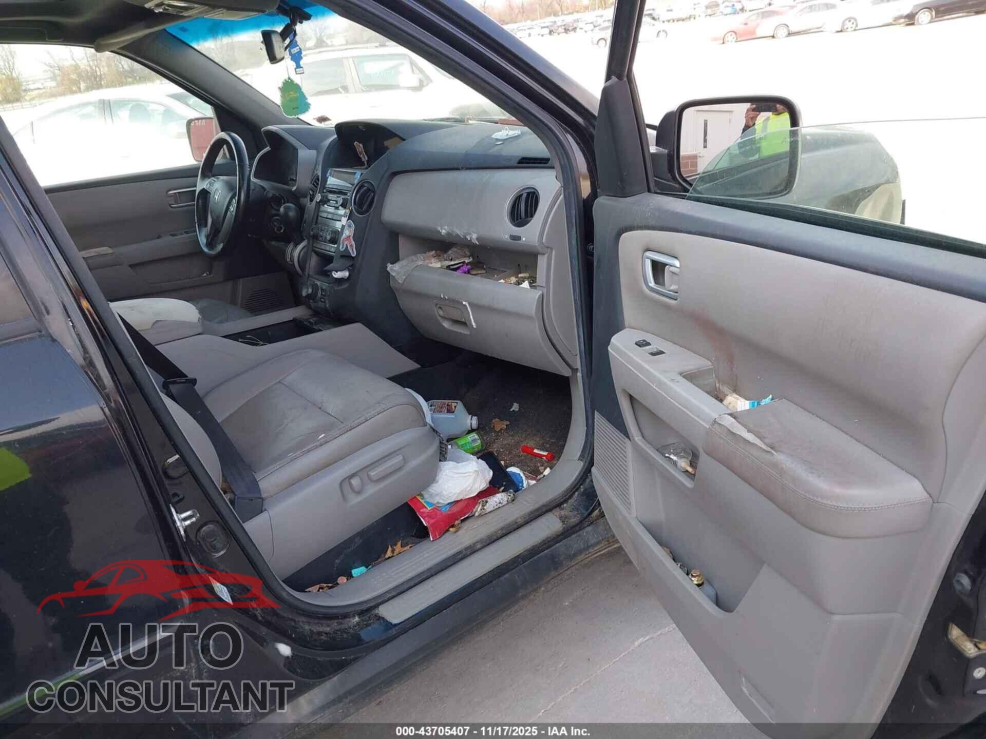 HONDA PILOT 2012 - 5FNYF4H76CB005347