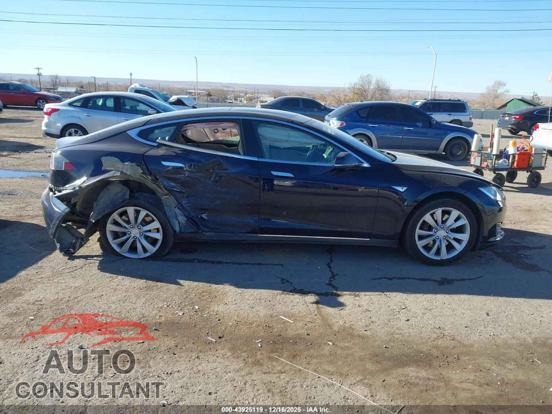 TESLA MODEL S 2013 - 5YJSA1DN2DFP18898