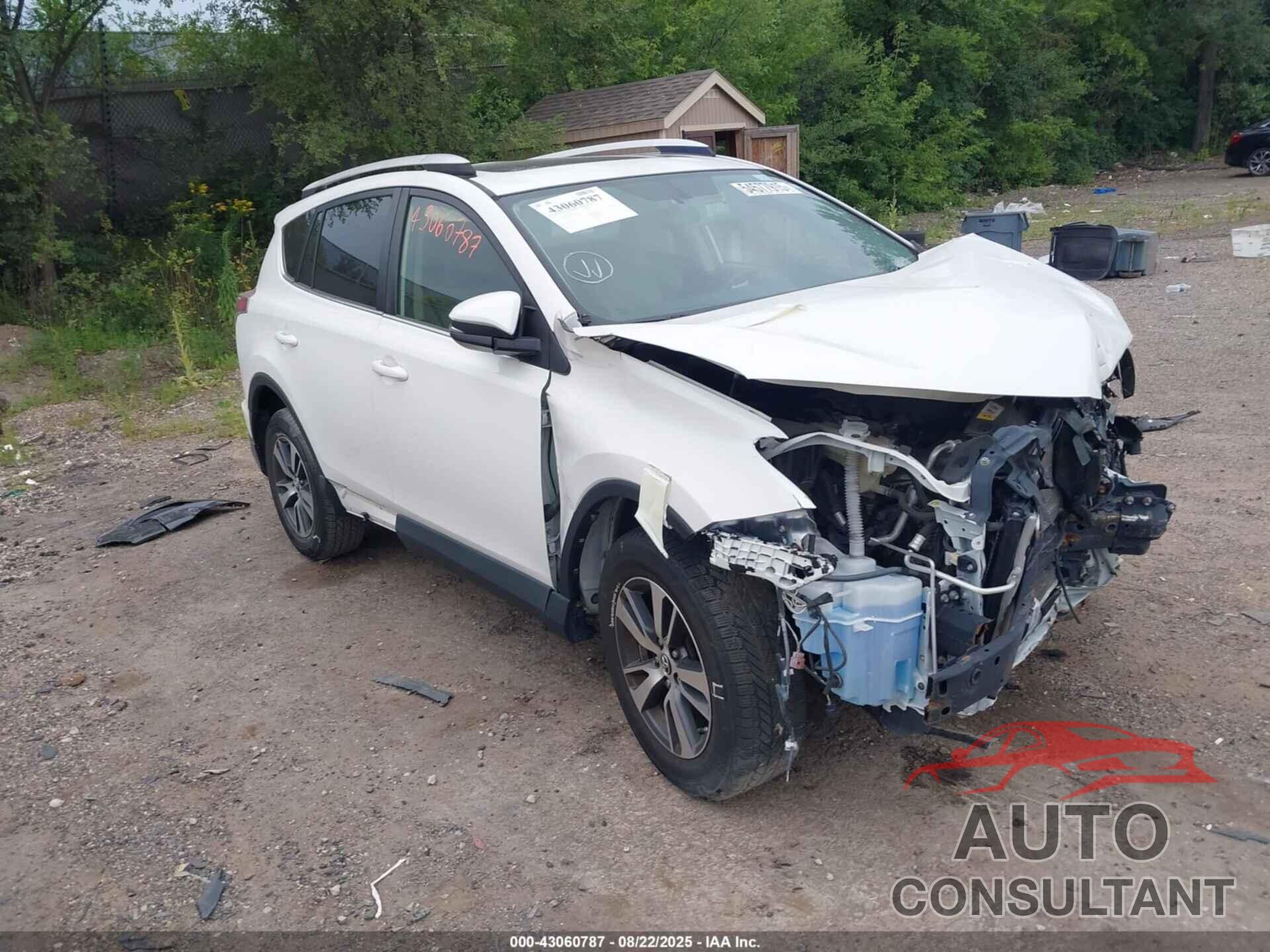 TOYOTA RAV4 2016 - JTMWFREV5GJ100150