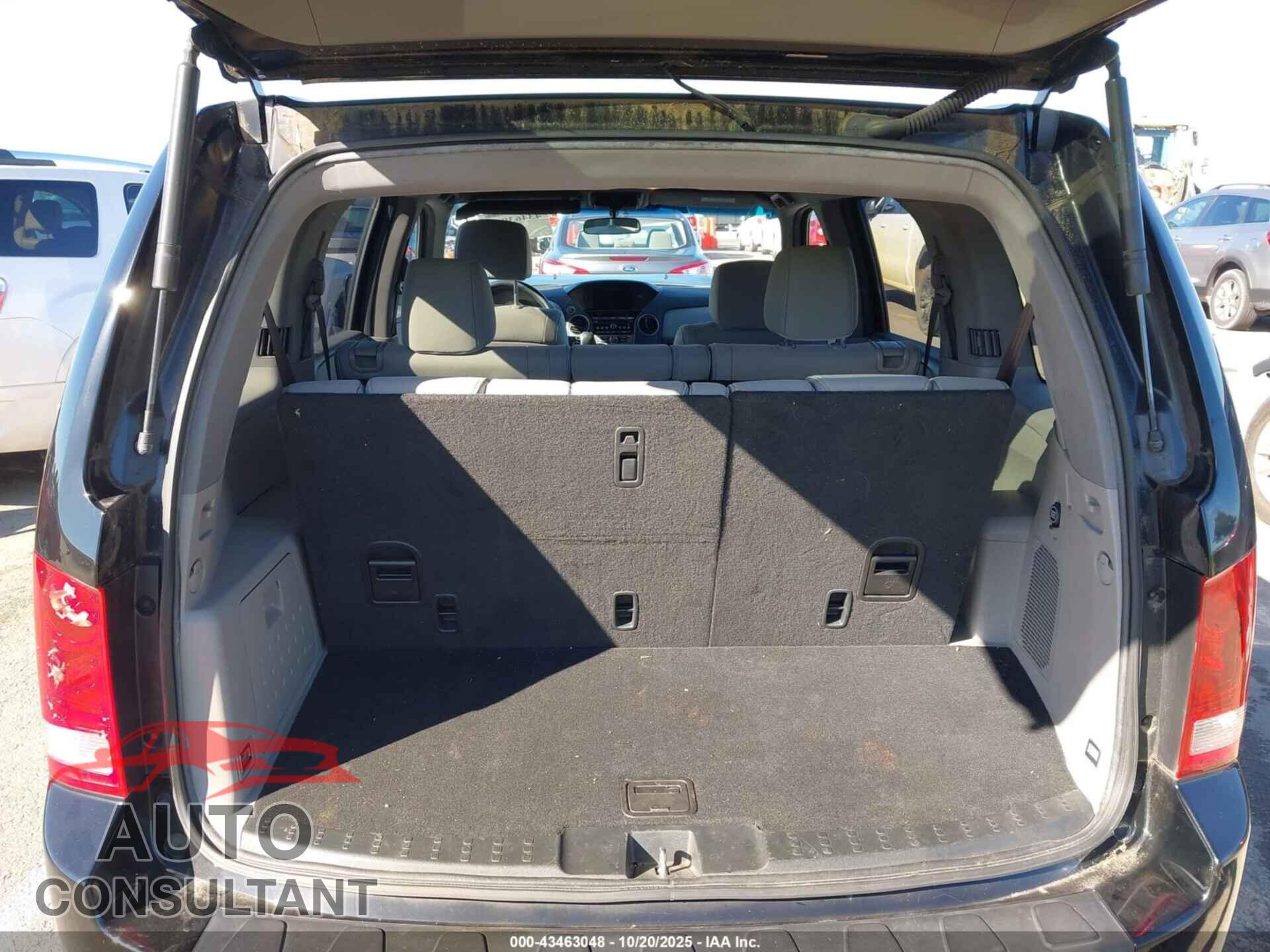 HONDA PILOT 2013 - 5FNYF4H23DB076849