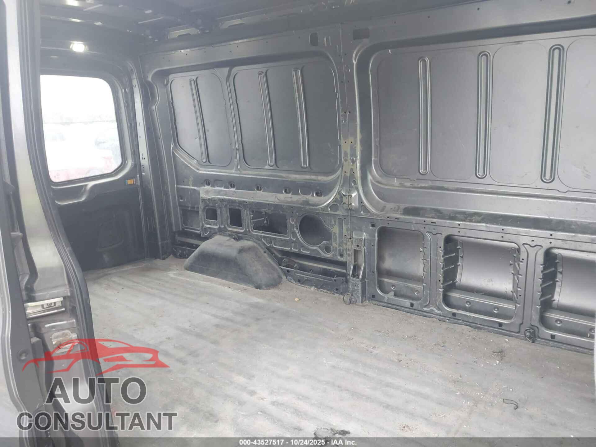FORD TRANSIT-250 2015 - 1FTNR2CM1FKB25334