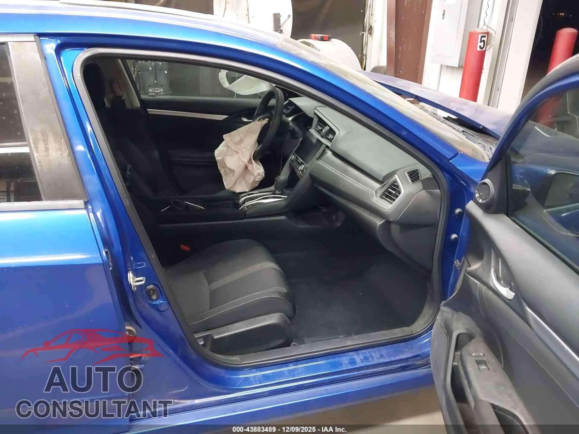 HONDA CIVIC 2017 - 19XFC2F78HE080345
